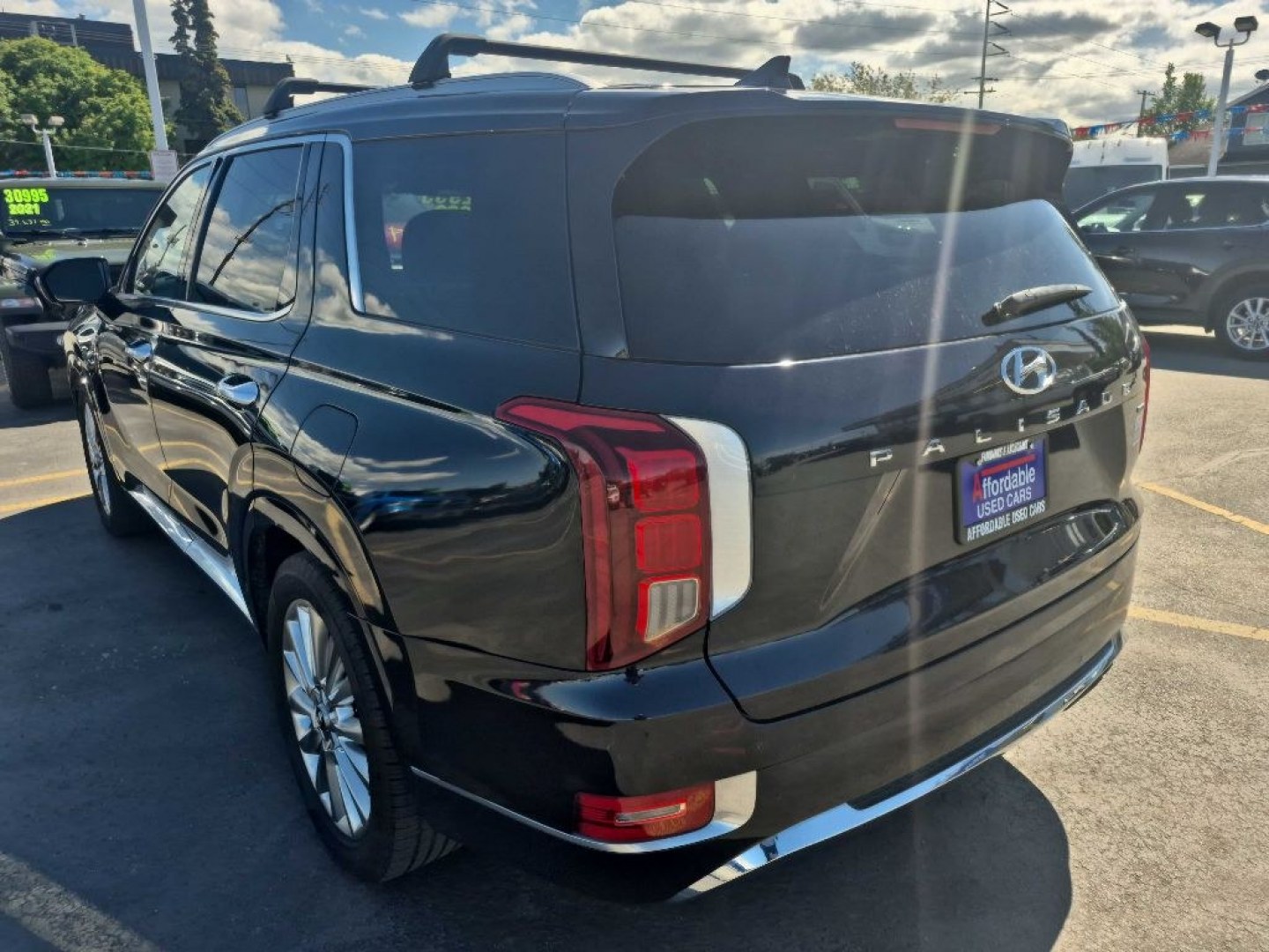 2020 BLACK HYUNDAI PALISADE LIMITED (KM8R5DHE1LU) with an 3.8L engine, Automatic transmission, located at 929 East 8th Ave, Anchorage, AK, 99501, (907) 274-2277, 61.214783, -149.866074- Photo#2