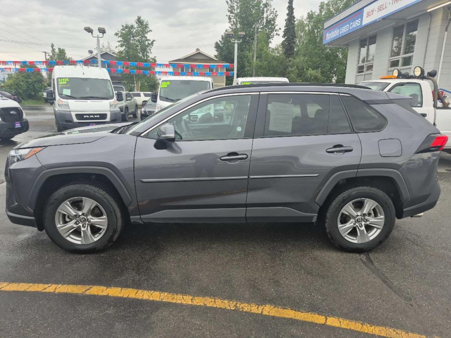 2024 GRAY TOYOTA RAV4 XLE XLE (2T3P1RFVXRC) with an 2.5L engine, Automatic transmission, located at 929 East 8th Ave, Anchorage, AK, 99501, (907) 274-2277, 61.214783, -149.866074- Photo#1