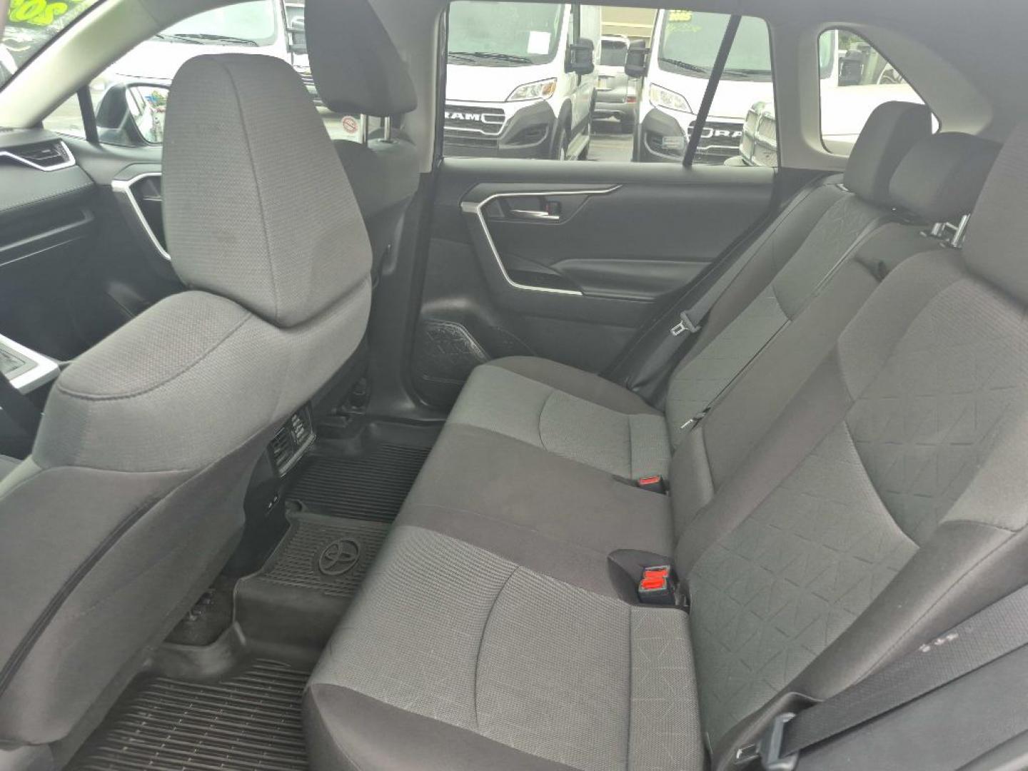 2024 GRAY TOYOTA RAV4 XLE XLE (2T3P1RFVXRC) with an 2.5L engine, Automatic transmission, located at 929 East 8th Ave, Anchorage, AK, 99501, (907) 274-2277, 61.214783, -149.866074- Photo#3