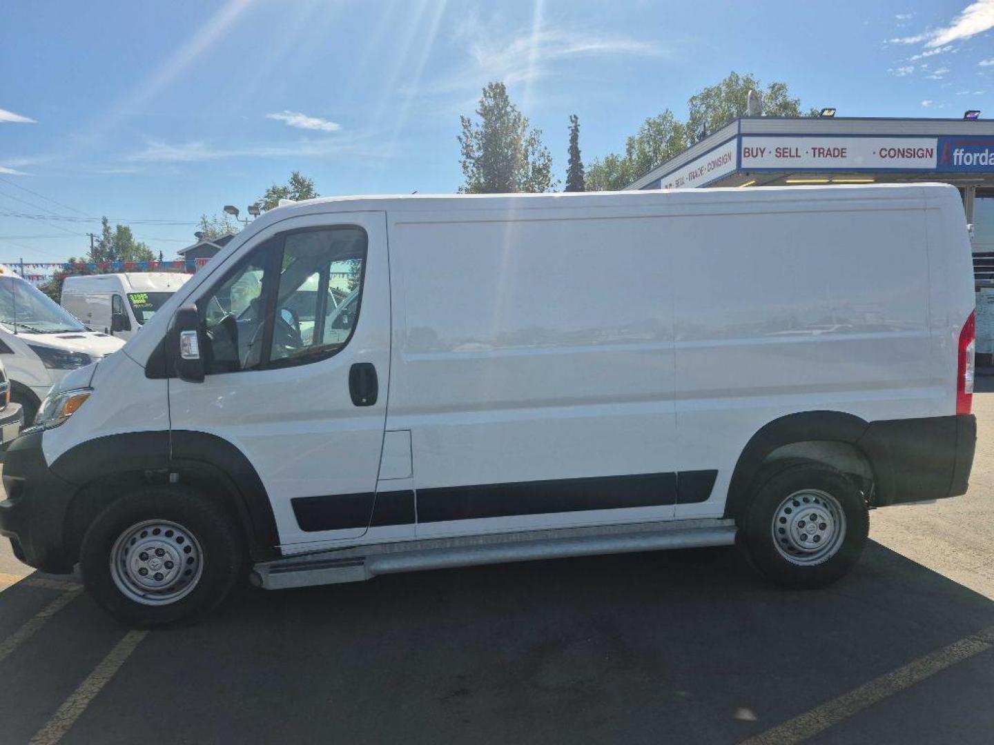 2025 WHITE RAM PROMASTER 2500 2500 STANDARD (3C6LRVVG7SE) with an 3.6L engine, Automatic transmission, located at 929 East 8th Ave, Anchorage, AK, 99501, (907) 274-2277, 61.214783, -149.866074 - Photo#1