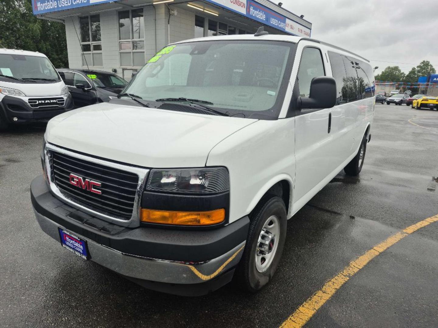 2025 WHITE GMC SAVANA G3500 LT (1GJZ7PF75S1) with an 6.6L engine, Automatic transmission, located at 929 East 8th Ave, Anchorage, AK, 99501, (907) 274-2277, 61.214783, -149.866074- Photo#0