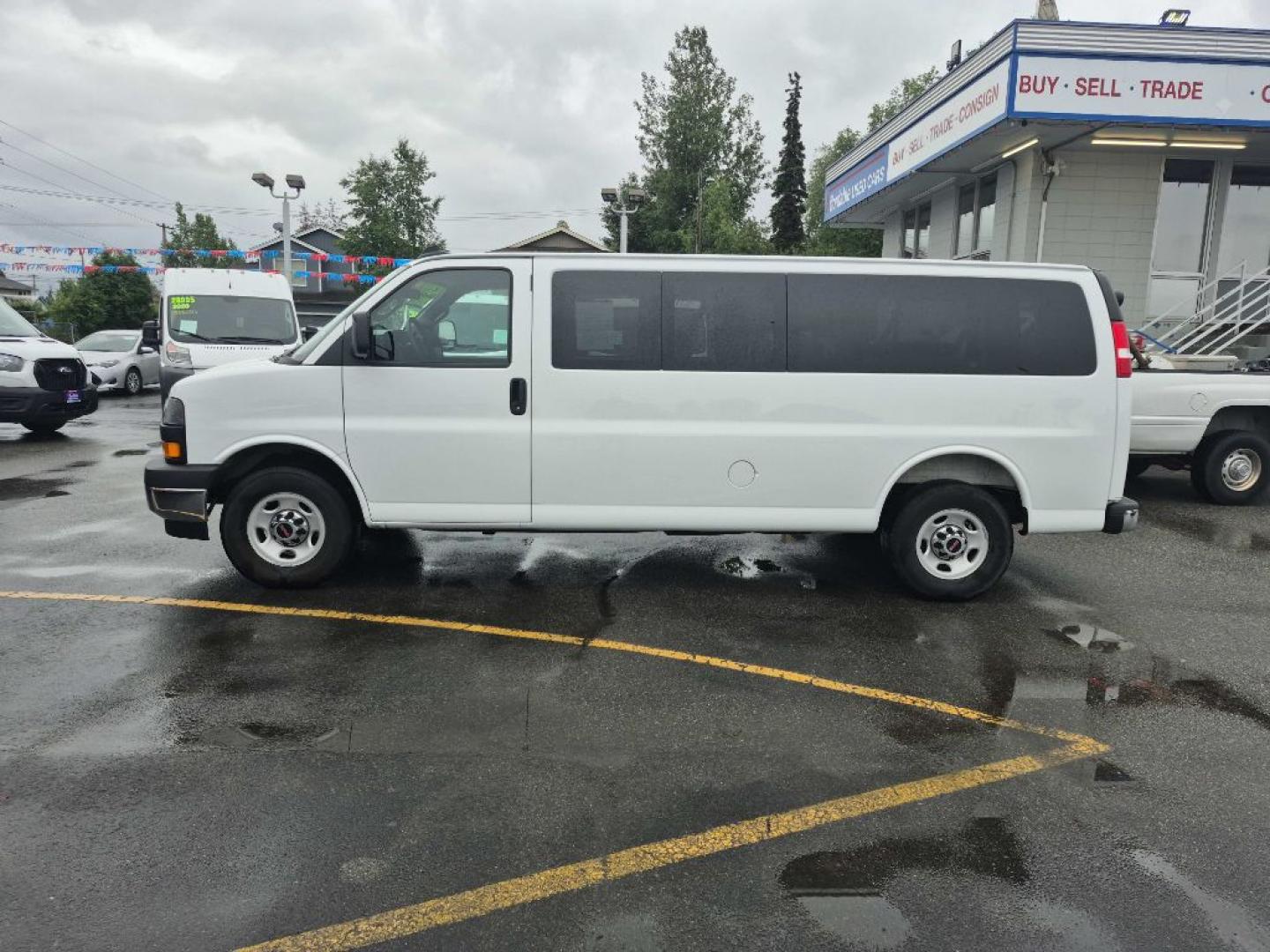 2025 WHITE GMC SAVANA G3500 LT (1GJZ7PF75S1) with an 6.6L engine, Automatic transmission, located at 929 East 8th Ave, Anchorage, AK, 99501, (907) 274-2277, 61.214783, -149.866074- Photo#1