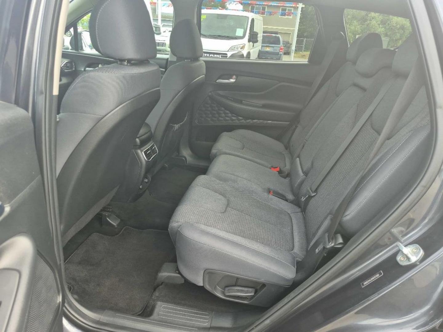 2022 GRAY HYUNDAI SANTA FE SEL (5NMS24AJXNH) with an 2.5L engine, Automatic transmission, located at 929 East 8th Ave, Anchorage, AK, 99501, (907) 274-2277, 61.214783, -149.866074- Photo#3