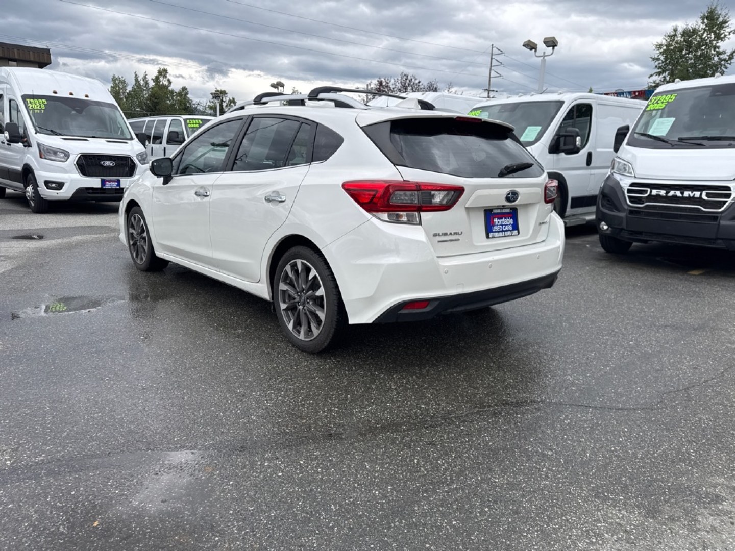 2021 WHITE SUBARU IMPREZA LIMITED (4S3GTAT67M3) with an 2.0L engine, Continuously Variable transmission, located at 929 East 8th Ave, Anchorage, AK, 99501, (907) 274-2277, 61.214783, -149.866074- Photo#4
