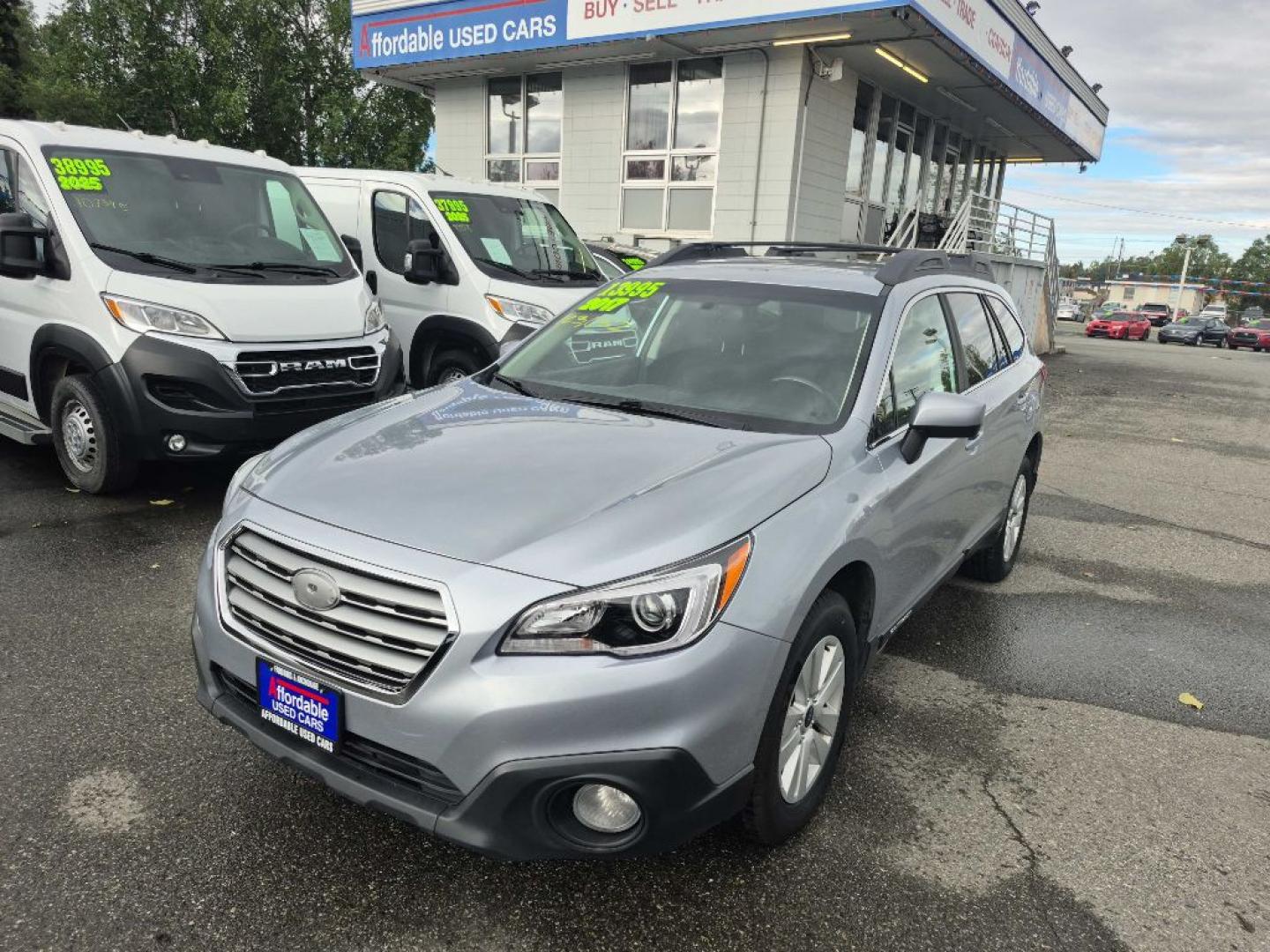 2017 SILVER SUBARU OUTBACK 2.5I PREMIUM (4S4BSACC5H3) with an 2.5L engine, Continuously Variable transmission, located at 929 East 8th Ave, Anchorage, AK, 99501, (907) 274-2277, 61.214783, -149.866074- Photo#0
