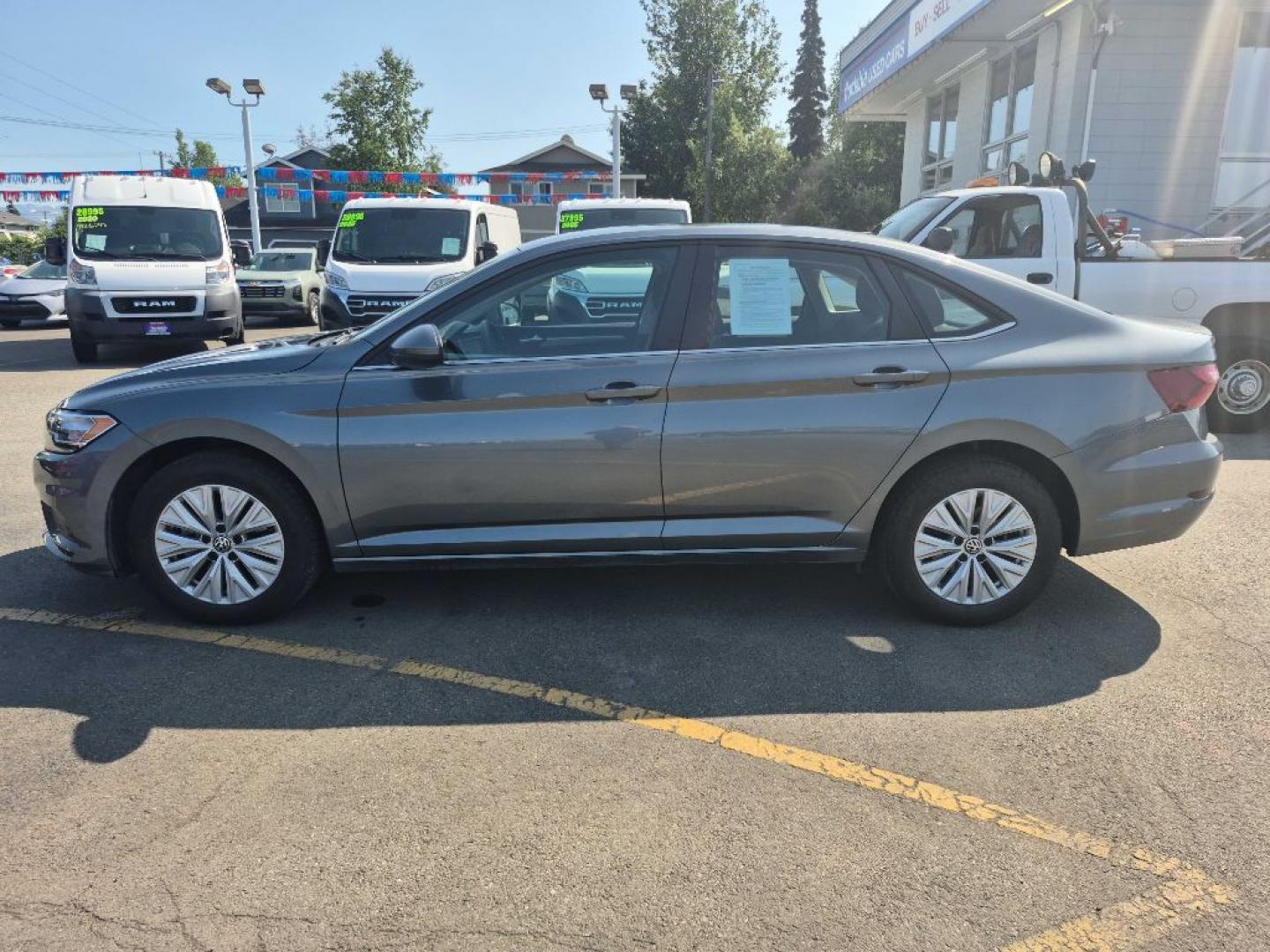 2020 GRAY VOLKSWAGEN JETTA S (3VWCB7BU2LM) with an 1.4L engine, Automatic transmission, located at 929 East 8th Ave, Anchorage, AK, 99501, (907) 274-2277, 61.214783, -149.866074- Photo#1
