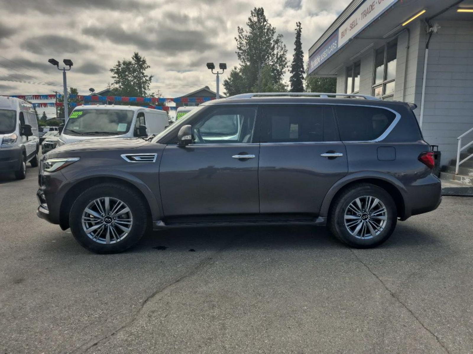 2022 GREY INFINITI QX80 LUXE (JN8AZ2AE5N9) with an 5.6L engine, Automatic transmission, located at 929 East 8th Ave, Anchorage, AK, 99501, (907) 274-2277, 61.214783, -149.866074 - Photo#1