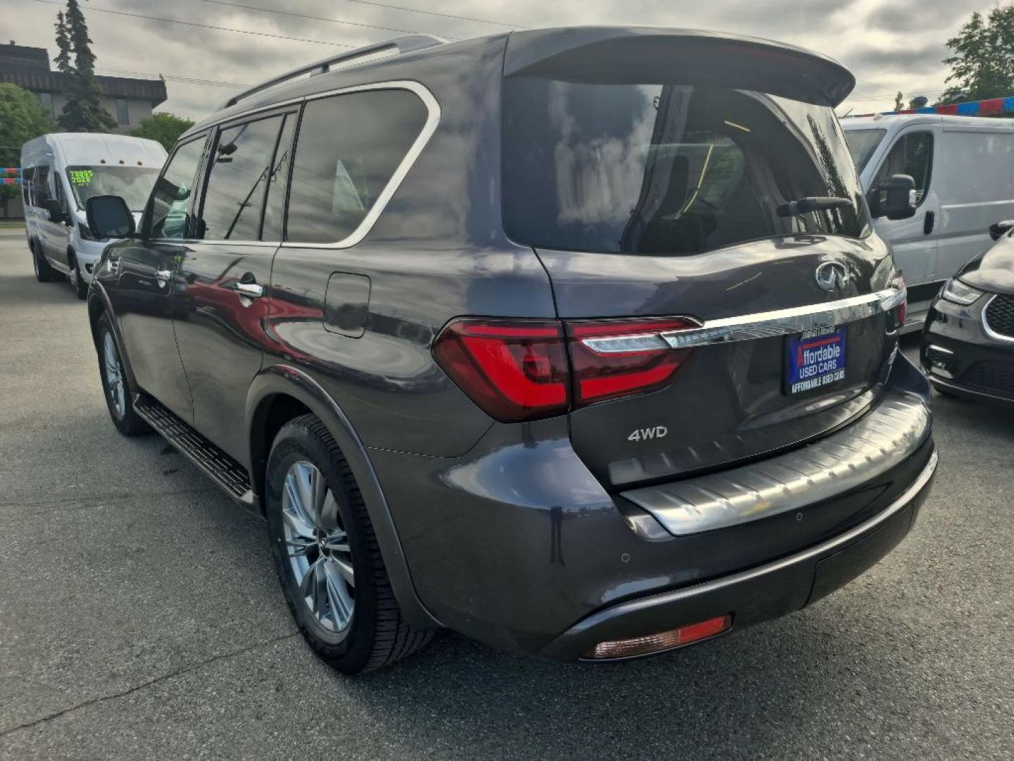 2022 GREY INFINITI QX80 LUXE (JN8AZ2AE5N9) with an 5.6L engine, Automatic transmission, located at 929 East 8th Ave, Anchorage, AK, 99501, (907) 274-2277, 61.214783, -149.866074- Photo#2
