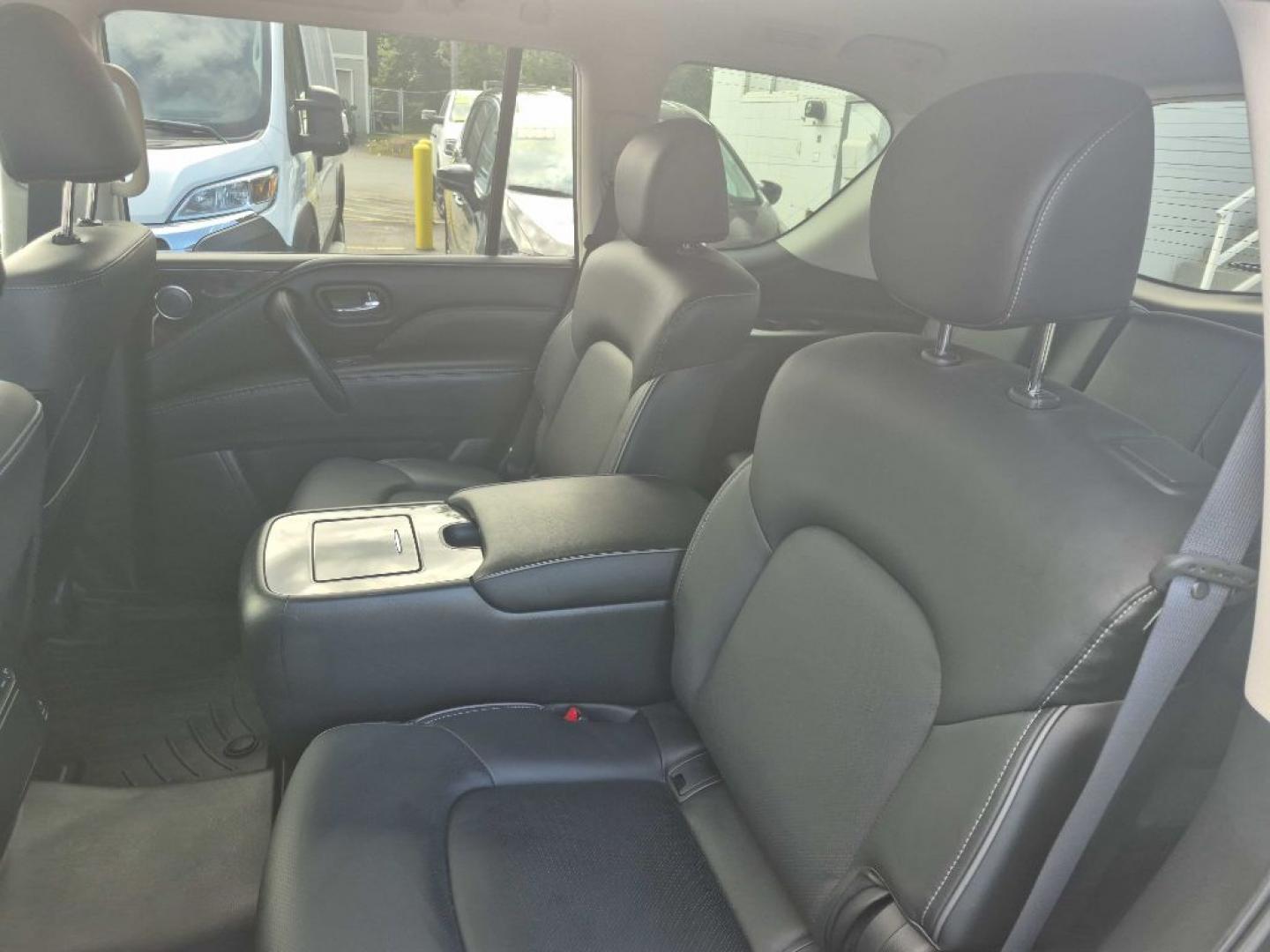 2022 GREY INFINITI QX80 LUXE (JN8AZ2AE5N9) with an 5.6L engine, Automatic transmission, located at 929 East 8th Ave, Anchorage, AK, 99501, (907) 274-2277, 61.214783, -149.866074- Photo#3