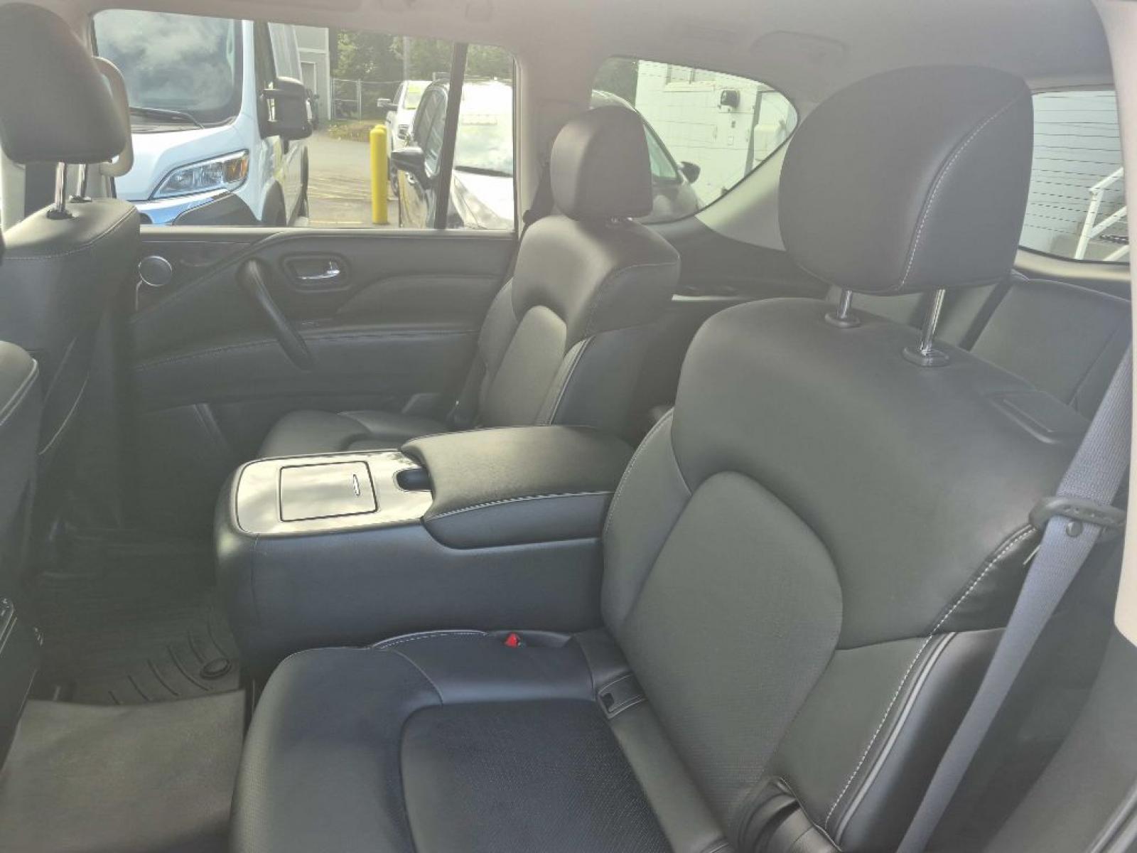 2022 GREY INFINITI QX80 LUXE (JN8AZ2AE5N9) with an 5.6L engine, Automatic transmission, located at 929 East 8th Ave, Anchorage, AK, 99501, (907) 274-2277, 61.214783, -149.866074 - Photo#3