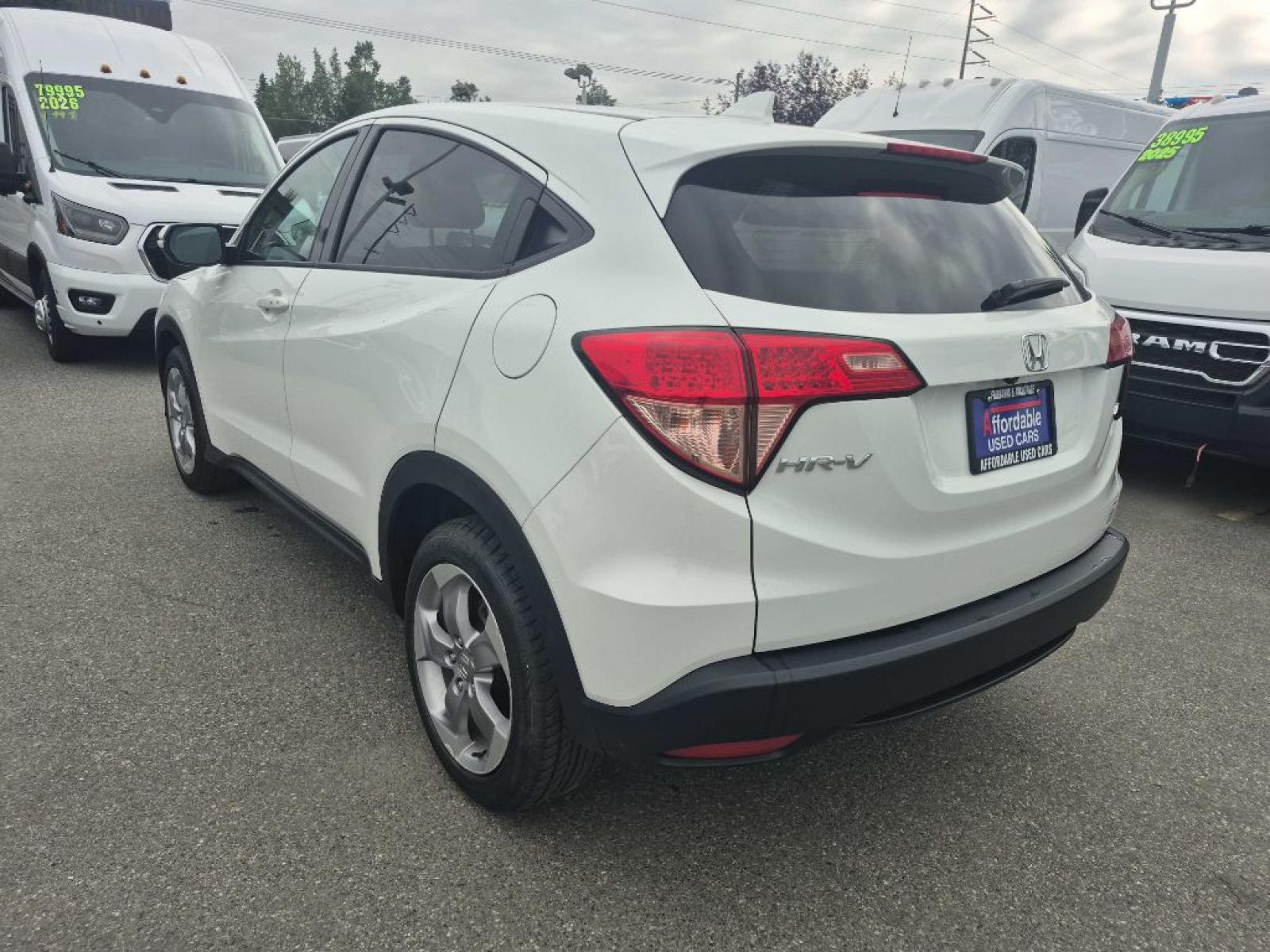 2016 WHITE HONDA HR-V EX (3CZRU6H53GM) with an 1.8L engine, Continuously Variable transmission, located at 929 East 8th Ave, Anchorage, AK, 99501, (907) 274-2277, 61.214783, -149.866074 - Photo#2