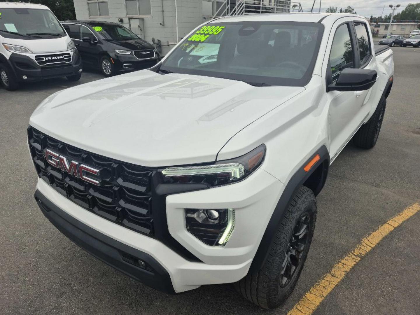 2024 WHITE GMC CANYON ELEVATION (1GTP6BEK4R1) with an 2.7L engine, Automatic transmission, located at 929 East 8th Ave, Anchorage, AK, 99501, (907) 274-2277, 61.214783, -149.866074- Photo#0