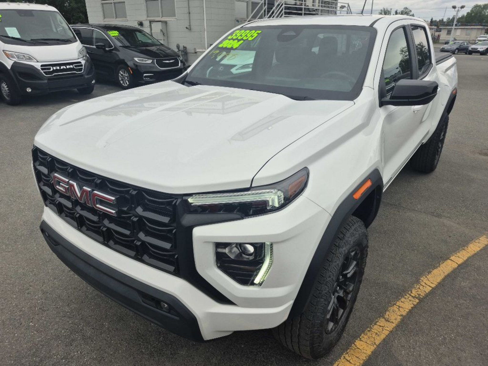 2024 WHITE GMC CANYON ELEVATION (1GTP6BEK4R1) with an 2.7L engine, Automatic transmission, located at 929 East 8th Ave, Anchorage, AK, 99501, (907) 274-2277, 61.214783, -149.866074 - Photo#0