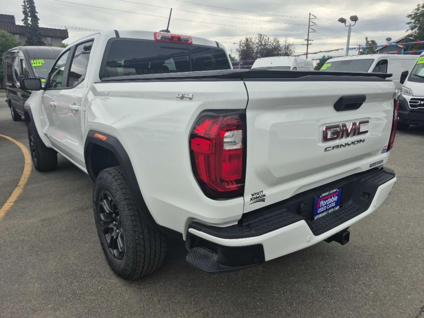 2024 WHITE GMC CANYON ELEVATION (1GTP6BEK4R1) with an 2.7L engine, Automatic transmission, located at 929 East 8th Ave, Anchorage, AK, 99501, (907) 274-2277, 61.214783, -149.866074- Photo#2
