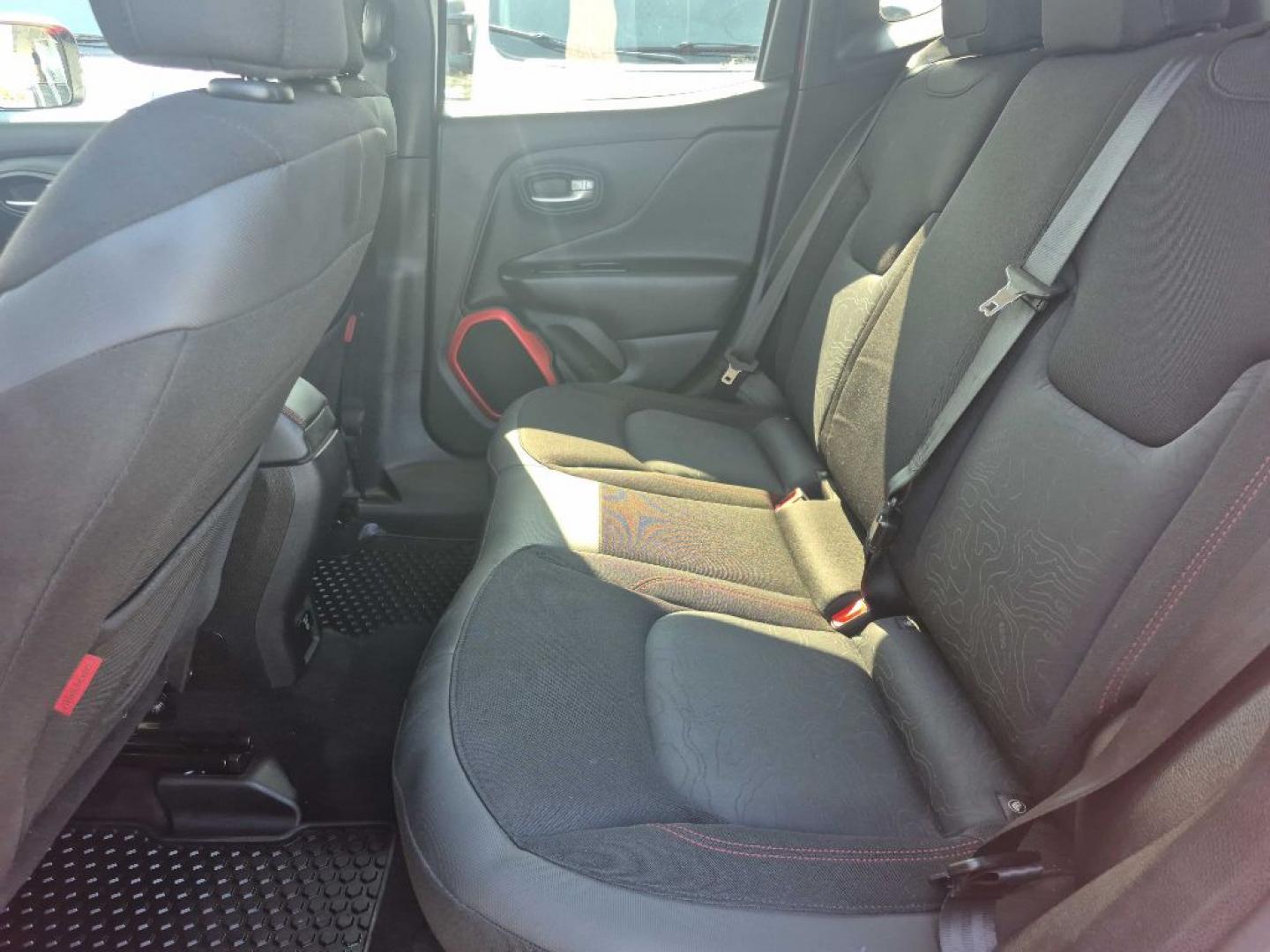 2016 RED JEEP RENEGADE TRAILHAWK (ZACCJBCT2GP) with an 2.4L engine, Automatic transmission, located at 929 East 8th Ave, Anchorage, AK, 99501, (907) 274-2277, 61.214783, -149.866074- Photo#3