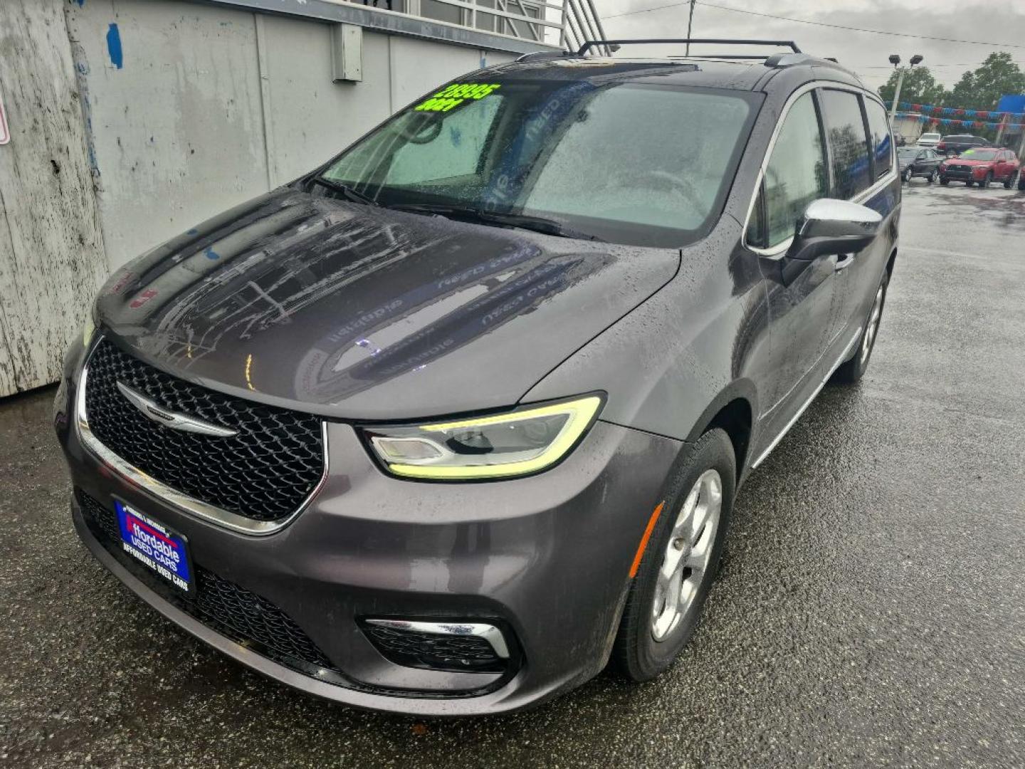 2021 GRAY CHRYSLER PACIFICA LIMITED (2C4RC3GG7MR) with an 3.6L engine, Automatic transmission, located at 929 East 8th Ave, Anchorage, AK, 99501, (907) 274-2277, 61.214783, -149.866074- Photo#0