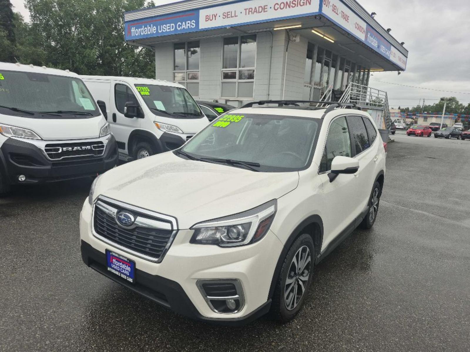 2019 WHITE SUBARU FORESTER LIMITED (JF2SKAUC8KH) with an 2.5L engine, Continuously Variable transmission, located at 929 East 8th Ave, Anchorage, AK, 99501, (907) 274-2277, 61.214783, -149.866074 - Photo#0