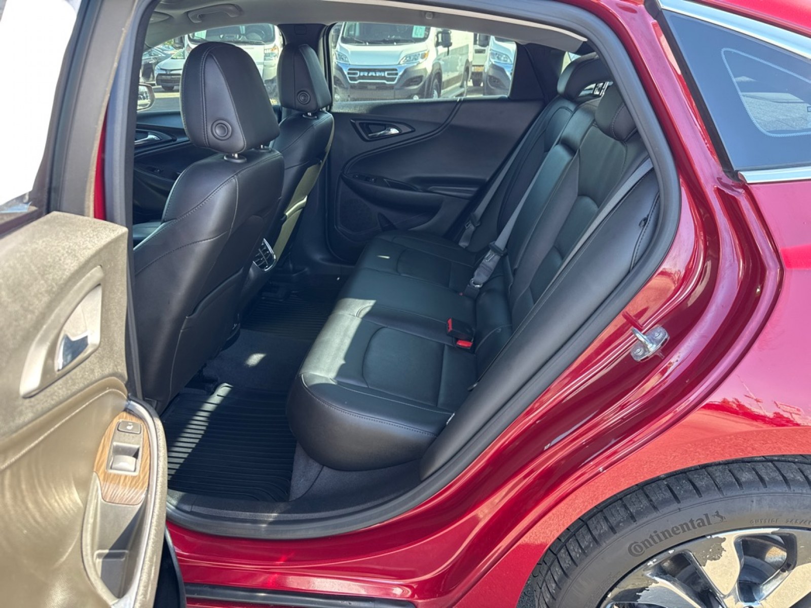 2020 RED CHEVROLET MALIBU PREMIER (1G1ZE5SXXLF) with an 2.0L engine, Automatic transmission, located at 929 East 8th Ave, Anchorage, AK, 99501, (907) 274-2277, 61.214783, -149.866074 - Photo#2