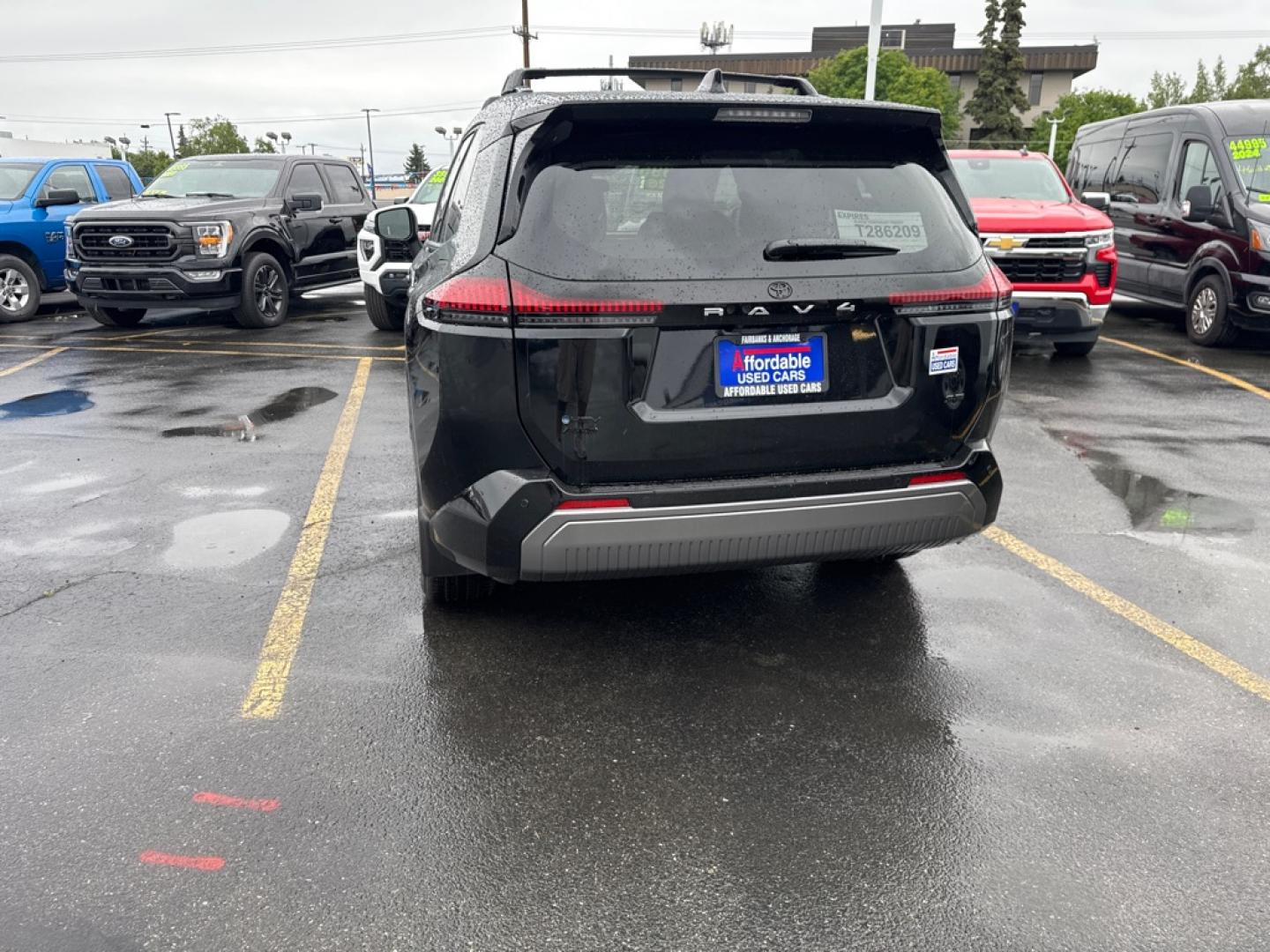2026 BLACK TOYOTA RAV4 SE (JTM6CRAV4TD) with an 2.5L engine, Automatic transmission, located at 929 East 8th Ave, Anchorage, AK, 99501, (907) 274-2277, 61.214783, -149.866074- Photo#3