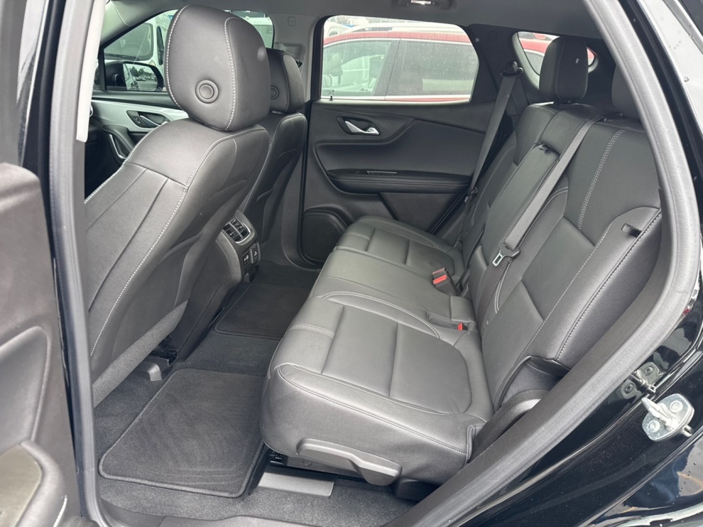 2024 BLACK CHEVROLET BLAZER 3LT (3GNKBJRS9RS) with an 3.6L engine, Automatic transmission, located at 929 East 8th Ave, Anchorage, AK, 99501, (907) 274-2277, 61.214783, -149.866074- Photo#2