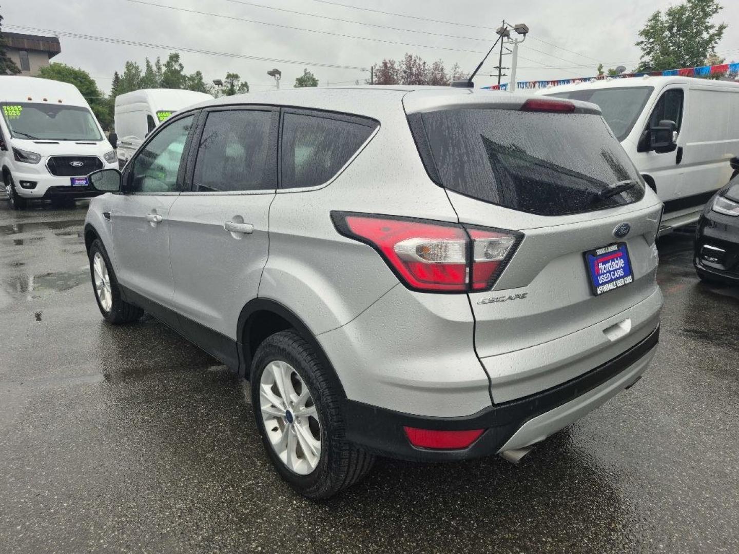 2017 SILVER FORD ESCAPE SE (1FMCU9GD2HU) with an 1.5L engine, Automatic transmission, located at 929 East 8th Ave, Anchorage, AK, 99501, (907) 274-2277, 61.214783, -149.866074- Photo#2
