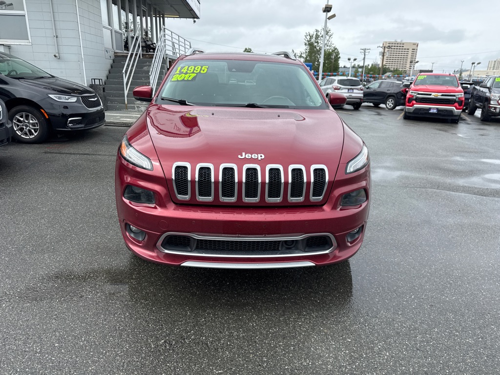 photo of 2017 JEEP CHEROKEE OVERLAND