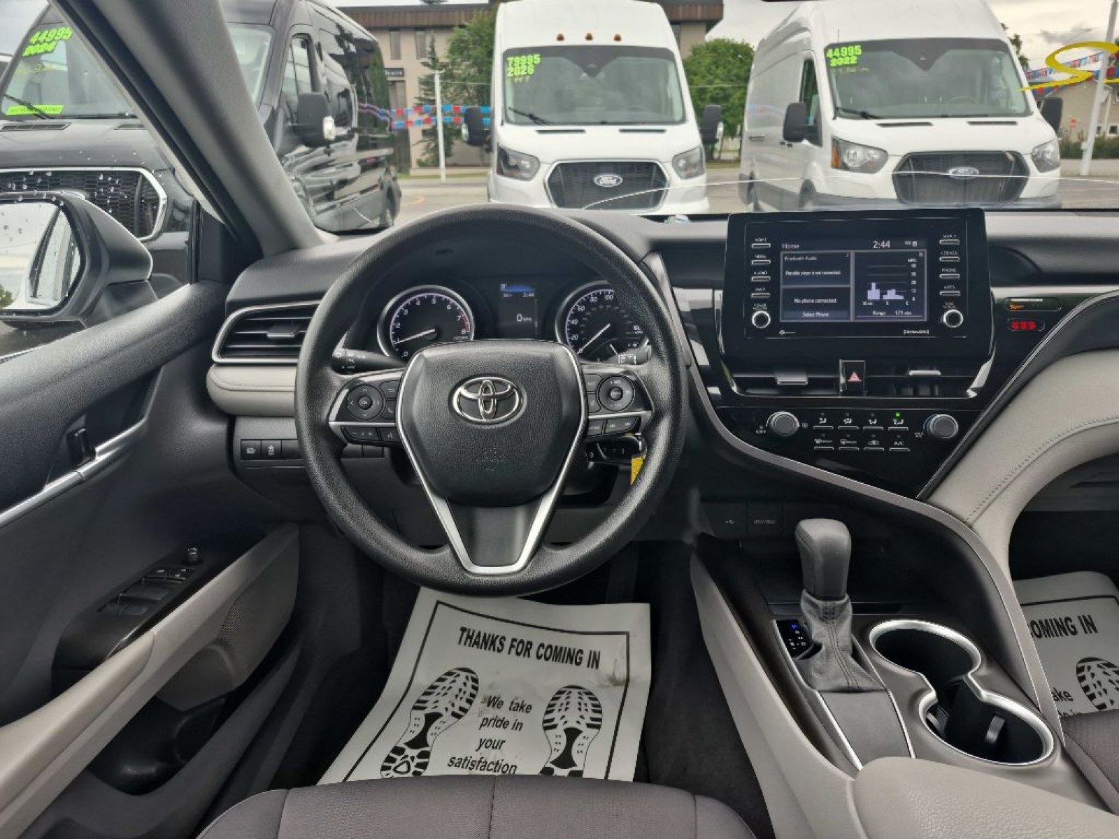 2021 WHITE TOYOTA CAMRY LE (4T1C11AK7MU) with an 2.5L engine, Automatic transmission, located at 929 East 8th Ave, Anchorage, AK, 99501, (907) 274-2277, 61.214783, -149.866074 - Photo#4