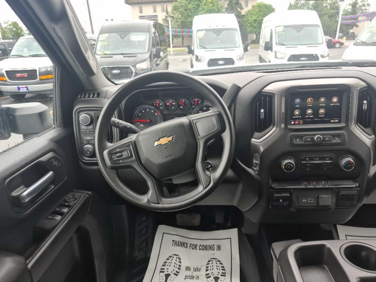 2022 WHITE CHEVROLET SILVERADO 2500 HEAVY DUTY (1GC4YLE74NF) with an 6.6L engine, Automatic transmission, located at 929 East 8th Ave, Anchorage, AK, 99501, (907) 274-2277, 61.214783, -149.866074- Photo#4