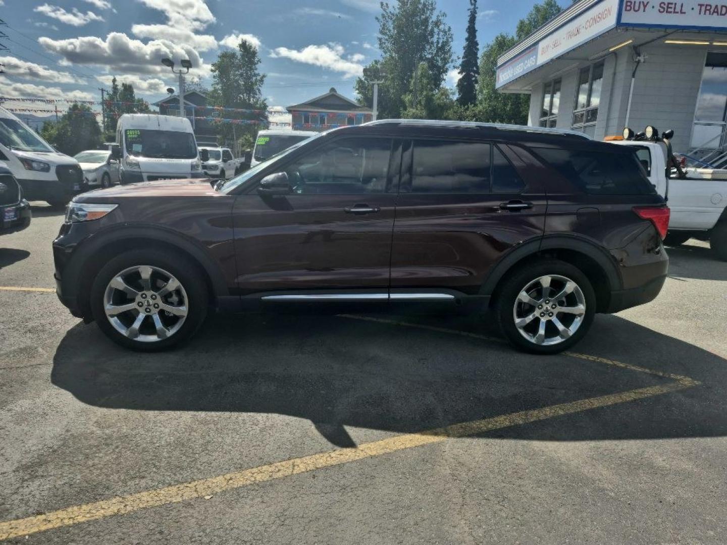 2020 MAROON FORD EXPLORER PLATINUM (1FM5K8HC3LG) with an 3.0L engine, Automatic transmission, located at 929 East 8th Ave, Anchorage, AK, 99501, (907) 274-2277, 61.214783, -149.866074- Photo#1