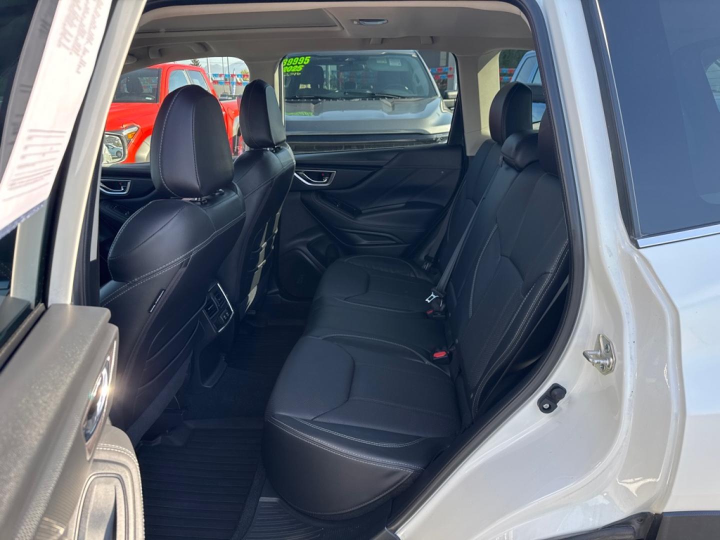 2020 WHITE SUBARU FORESTER LIMITED (JF2SKAUC0LH) with an 2.5L engine, Automatic transmission, located at 929 East 8th Ave, Anchorage, AK, 99501, (907) 274-2277, 61.214783, -149.866074- Photo#2