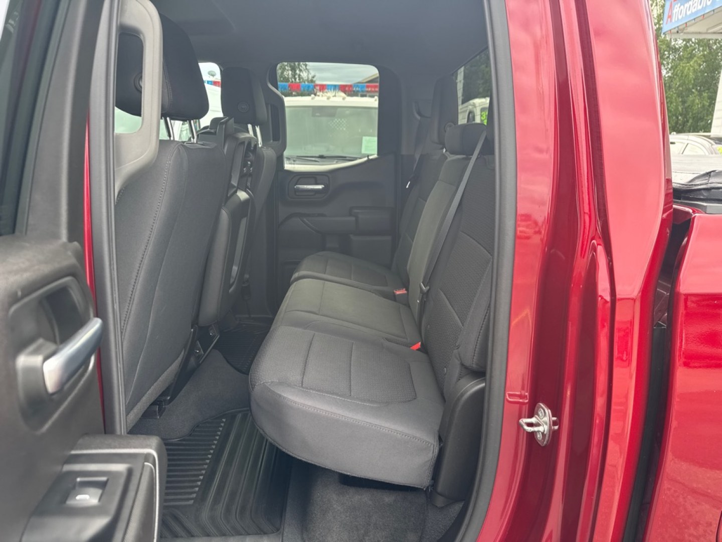 2019 MAROON CHEVROLET SILVERADO 1500 TRAIL BOSS CUSTOM (1GCRYCEF2KZ) with an 5.3L engine, Automatic transmission, located at 929 East 8th Ave, Anchorage, AK, 99501, (907) 274-2277, 61.214783, -149.866074- Photo#2