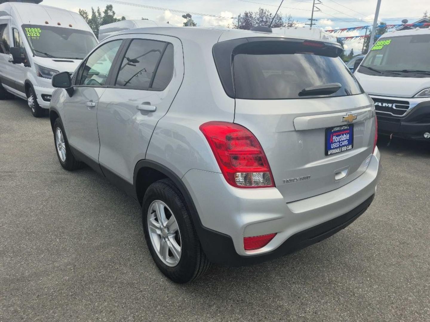 2018 SILVER CHEVROLET TRAX LS (3GNCJNSB7JL) with an 1.4L engine, Automatic transmission, located at 929 East 8th Ave, Anchorage, AK, 99501, (907) 274-2277, 61.214783, -149.866074- Photo#2