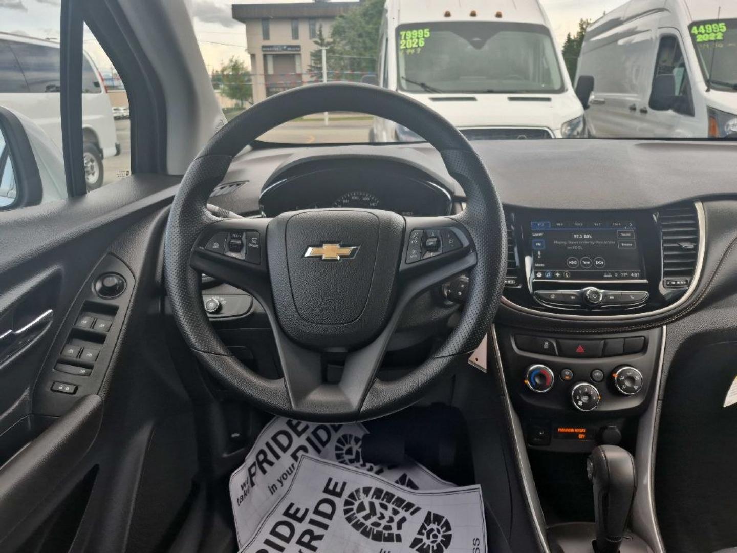2018 SILVER CHEVROLET TRAX LS (3GNCJNSB7JL) with an 1.4L engine, Automatic transmission, located at 929 East 8th Ave, Anchorage, AK, 99501, (907) 274-2277, 61.214783, -149.866074- Photo#4