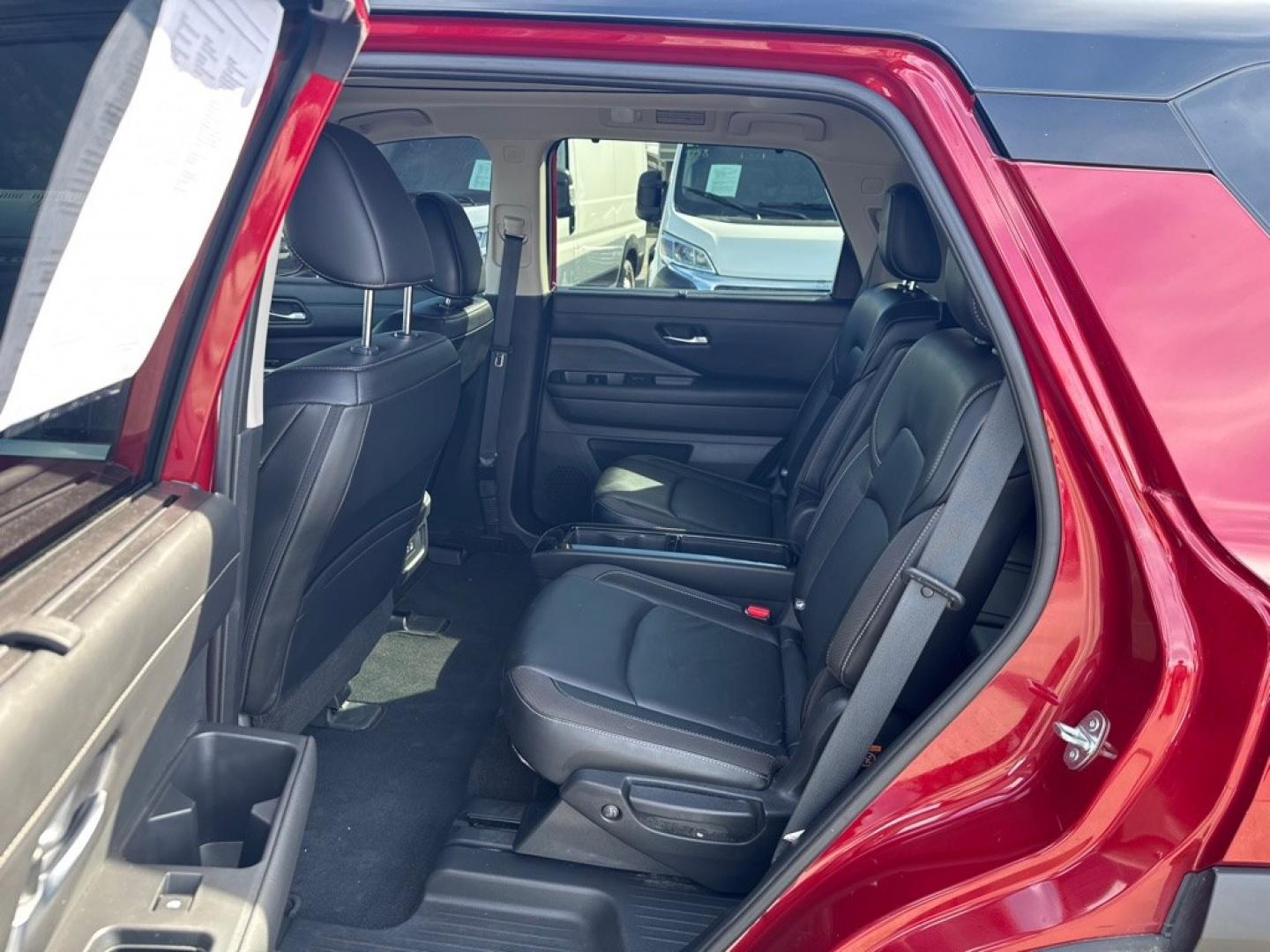 2023 MAROON NISSAN PATHFINDER SL (5N1DR3CD4PC) with an 3.5L engine, Automatic transmission, located at 929 East 8th Ave, Anchorage, AK, 99501, (907) 274-2277, 61.214783, -149.866074- Photo#2