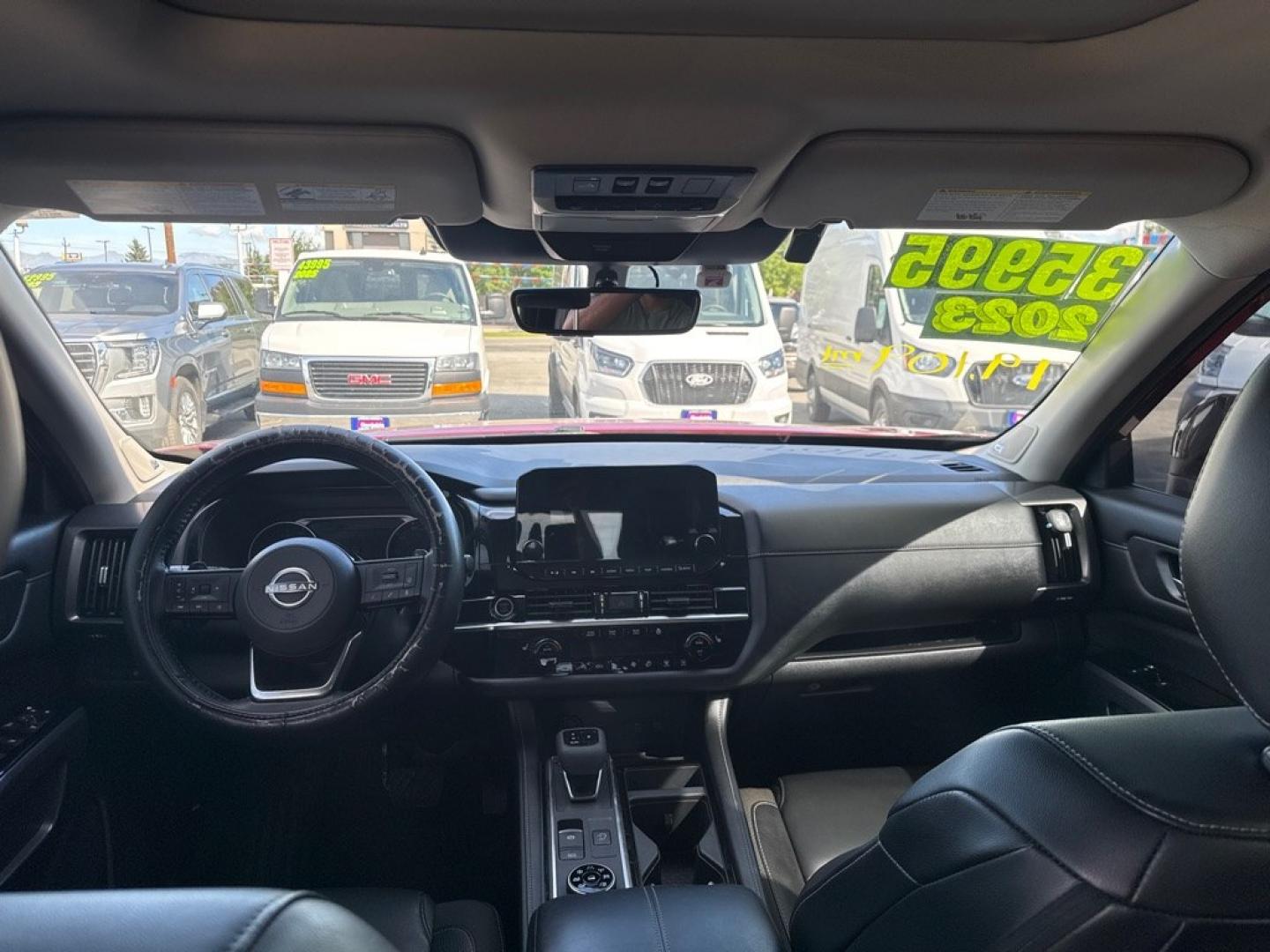 2023 MAROON NISSAN PATHFINDER SL (5N1DR3CD4PC) with an 3.5L engine, Automatic transmission, located at 929 East 8th Ave, Anchorage, AK, 99501, (907) 274-2277, 61.214783, -149.866074- Photo#3