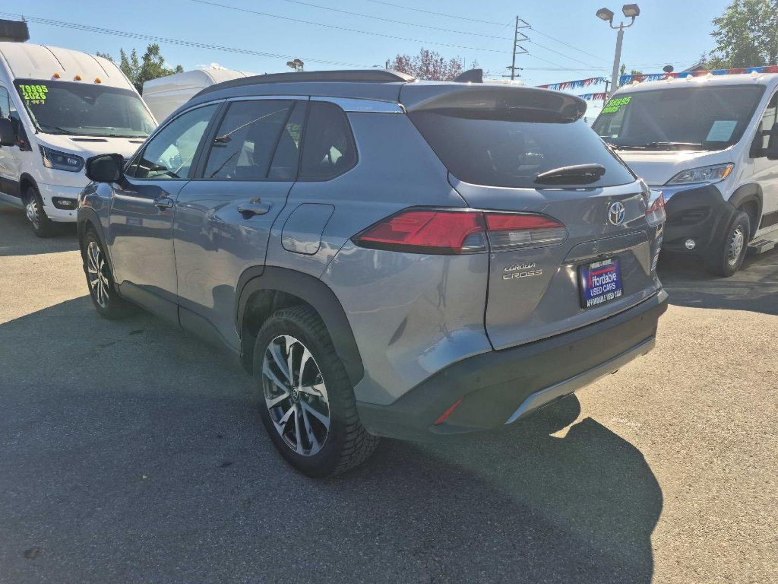 2025 GRAY TOYOTA COROLLA CROSS XLE (7MUEAABG8SV) with an 2.0L engine, Continuously Variable transmission, located at 929 East 8th Ave, Anchorage, AK, 99501, (907) 274-2277, 61.214783, -149.866074 - Photo#2