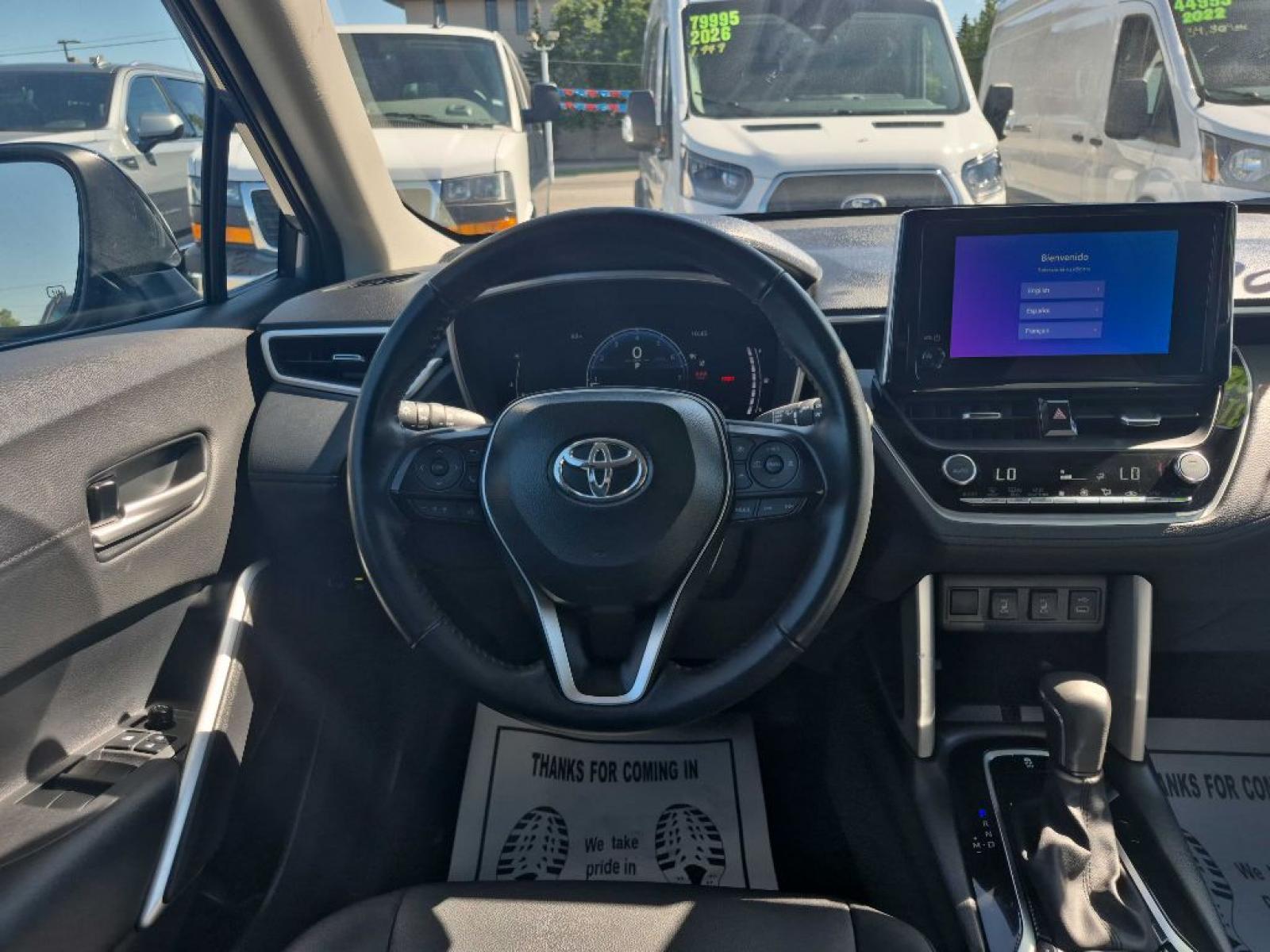 2025 GRAY TOYOTA COROLLA CROSS XLE (7MUEAABG8SV) with an 2.0L engine, Continuously Variable transmission, located at 929 East 8th Ave, Anchorage, AK, 99501, (907) 274-2277, 61.214783, -149.866074 - Photo#4