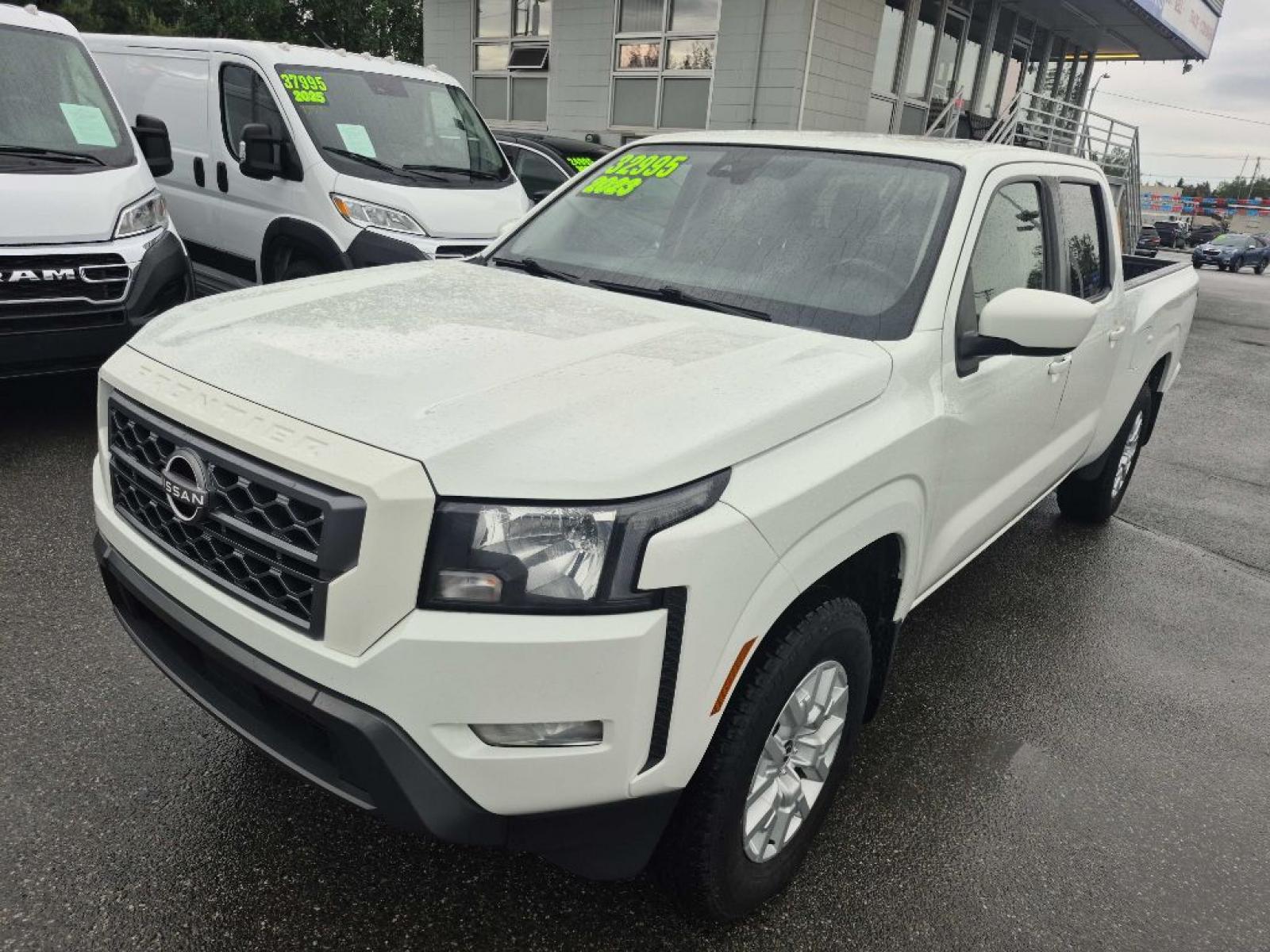 2023 WHITE NISSAN FRONTIER SV (1N6ED1FK8PN) with an 3.8L engine, Automatic transmission, located at 929 East 8th Ave, Anchorage, AK, 99501, (907) 274-2277, 61.214783, -149.866074 - Photo#0