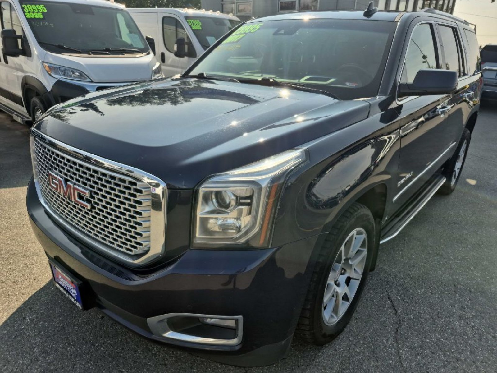2017 BLUE GMC YUKON DENALI (1GKS2CKJ5HR) with an 6.2L engine, Automatic transmission, located at 929 East 8th Ave, Anchorage, AK, 99501, (907) 274-2277, 61.214783, -149.866074 - Photo#0