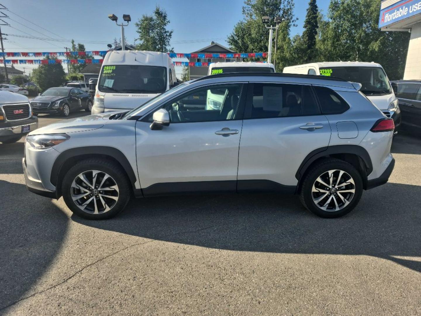 2023 SILVER TOYOTA COROLLA CROSS XLE (7MUEAABG5PV) with an 2.0L engine, Continuously Variable transmission, located at 929 East 8th Ave, Anchorage, AK, 99501, (907) 274-2277, 61.214783, -149.866074- Photo#1