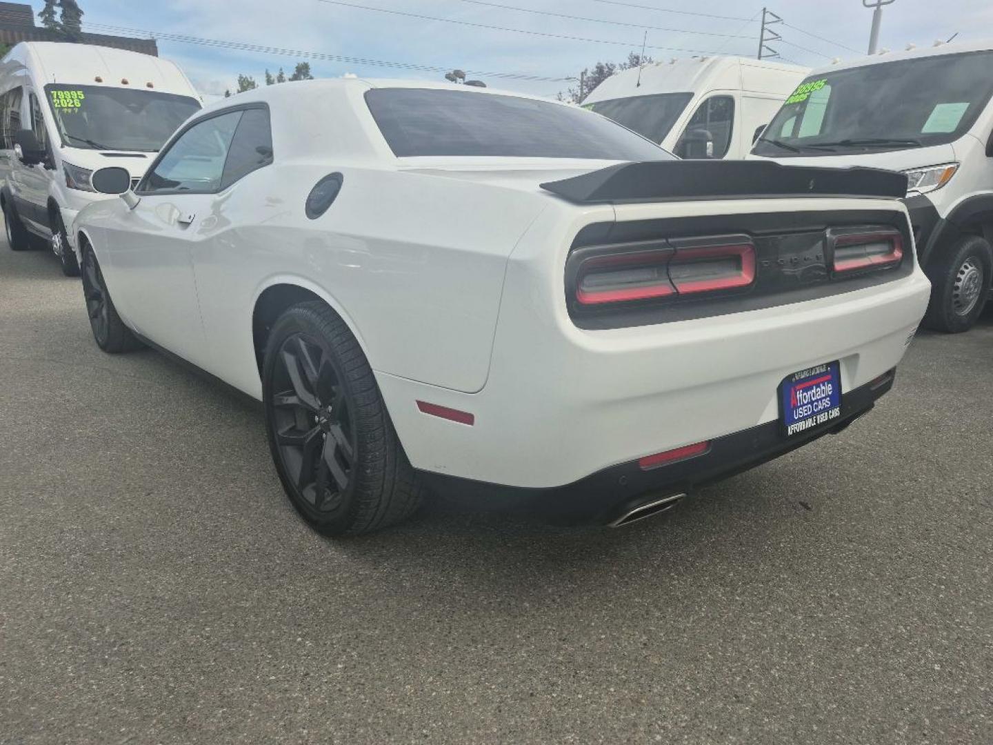 2022 WHITE DODGE CHALLENGER GT (2C3CDZJG7NH) with an 3.6L engine, Automatic transmission, located at 929 East 8th Ave, Anchorage, AK, 99501, (907) 274-2277, 61.214783, -149.866074- Photo#2