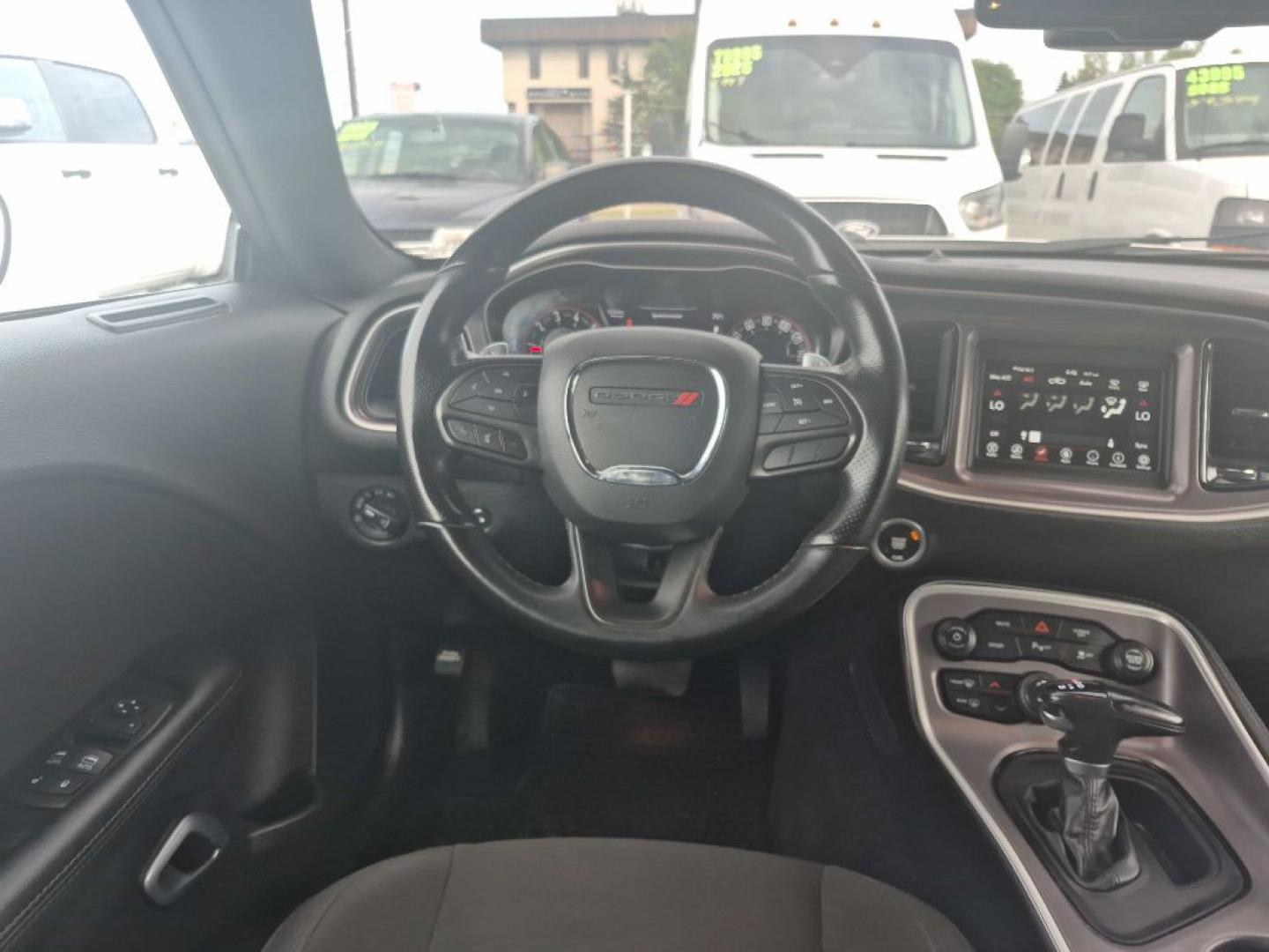 2022 WHITE DODGE CHALLENGER GT (2C3CDZJG7NH) with an 3.6L engine, Automatic transmission, located at 929 East 8th Ave, Anchorage, AK, 99501, (907) 274-2277, 61.214783, -149.866074- Photo#4
