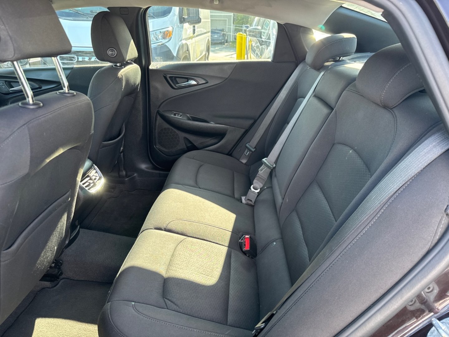 2020 MAROON CHEVROLET MALIBU LT (1G1ZD5ST6LF) with an 1.5L engine, Continuously Variable transmission, located at 929 East 8th Ave, Anchorage, AK, 99501, (907) 274-2277, 61.214783, -149.866074- Photo#2