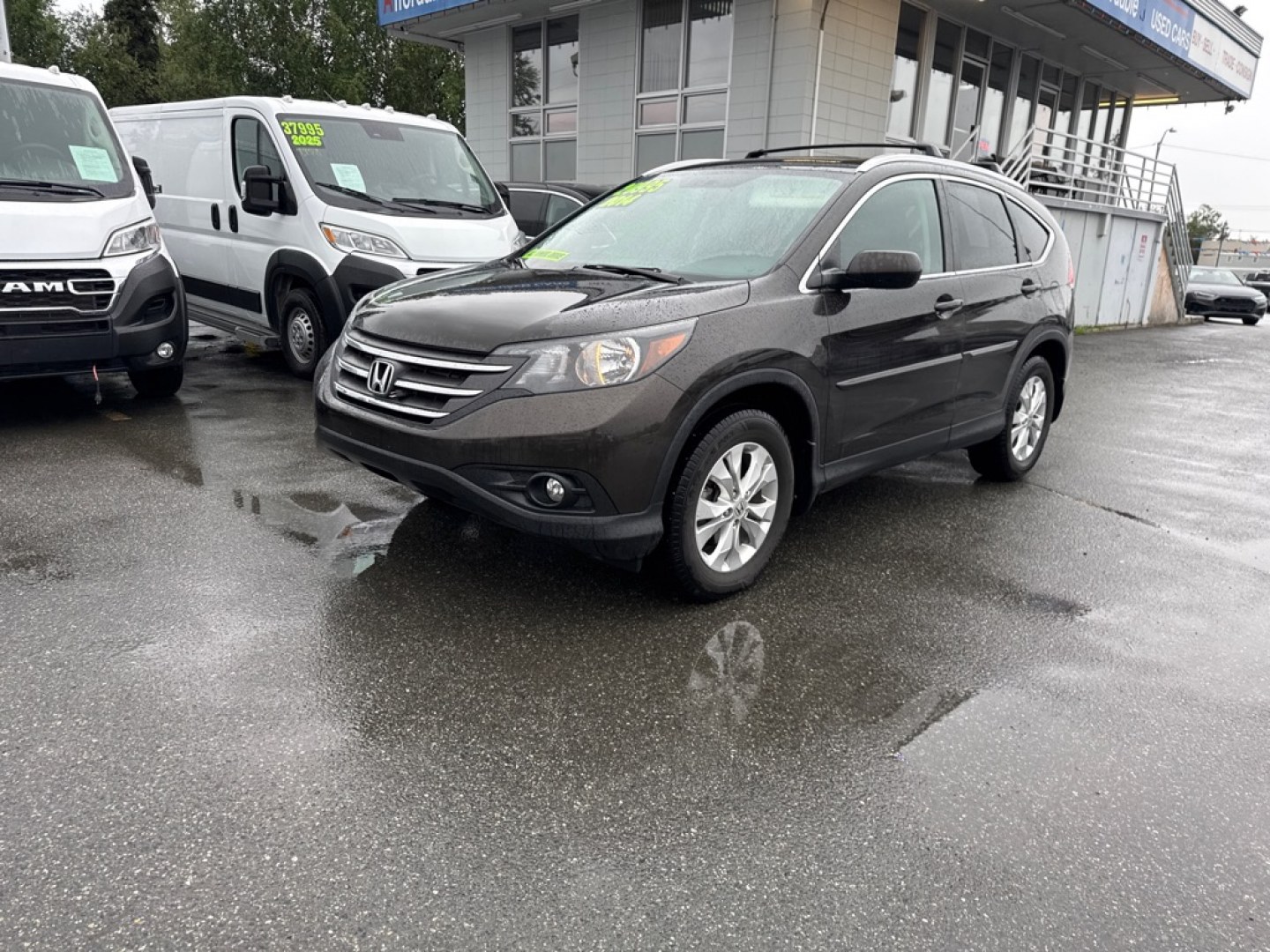 2014 GRAY HONDA CR-V EXL (5J6RM4H77EL) with an 2.4L engine, Automatic transmission, located at 929 East 8th Ave, Anchorage, AK, 99501, (907) 274-2277, 61.214783, -149.866074- Photo#0