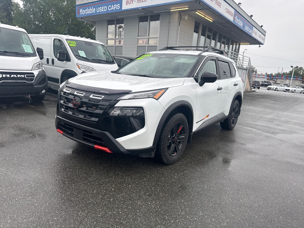 photo of 2025 NISSAN ROGUE SV