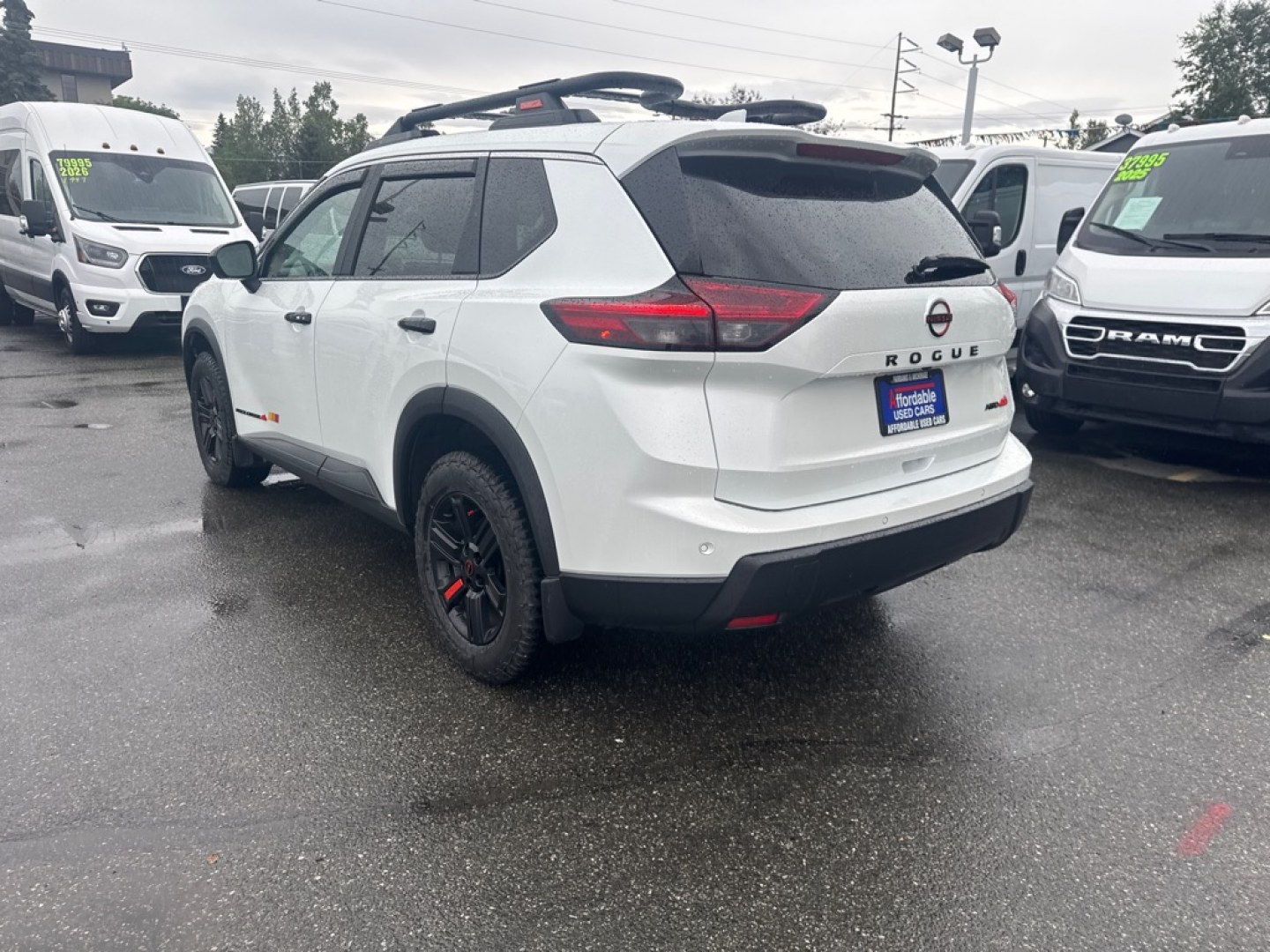 2025 WHITE NISSAN ROGUE SV (5N1BT3BB4SC) with an 1.5L engine, Continuously Variable transmission, located at 929 East 8th Ave, Anchorage, AK, 99501, (907) 274-2277, 61.214783, -149.866074- Photo#4