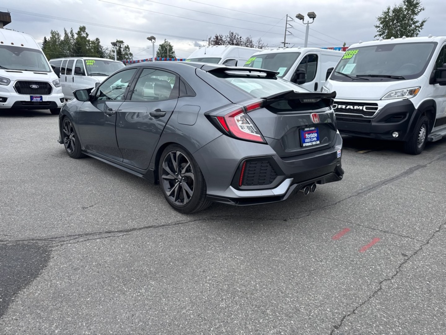 2018 GREY HONDA CIVIC SPORT (SHHFK7H4XJU) with an 1.5L engine, Continuously Variable transmission, located at 929 East 8th Ave, Anchorage, AK, 99501, (907) 274-2277, 61.214783, -149.866074- Photo#4