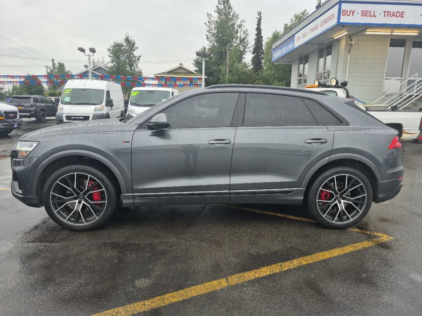 2019 BLACK AUDI Q8 PREMIUM PLUS S-LINE (WA1EVAF16KD) with an 3.0L engine, Automatic transmission, located at 929 East 8th Ave, Anchorage, AK, 99501, (907) 274-2277, 61.214783, -149.866074- Photo#1