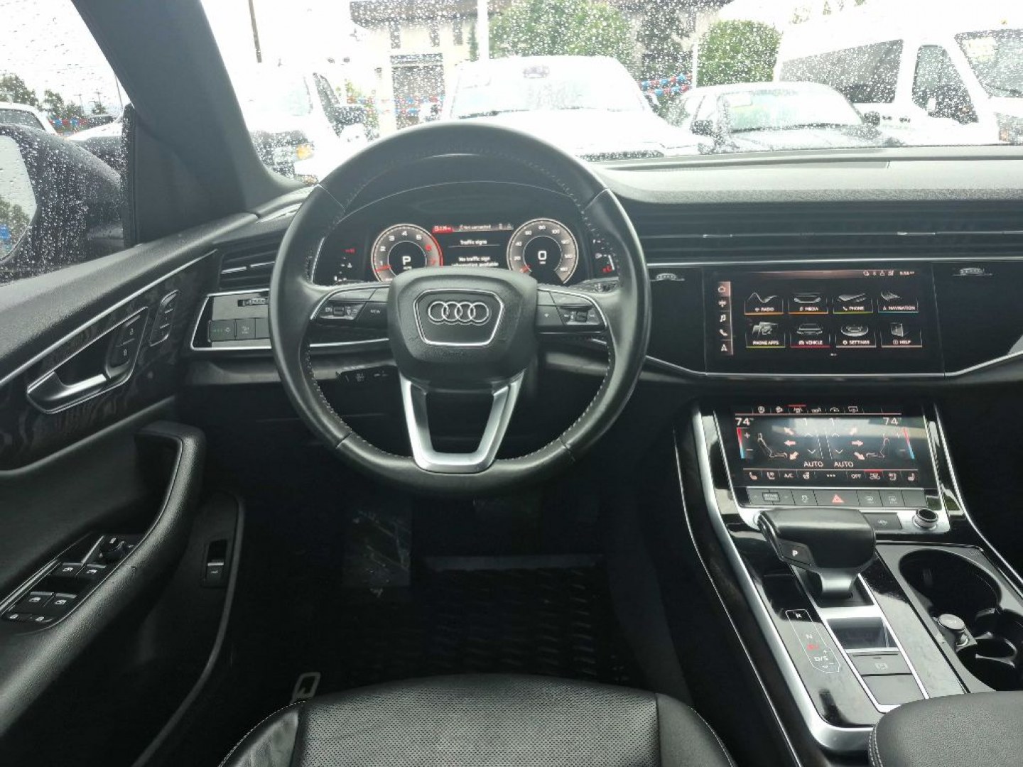 2019 BLACK AUDI Q8 PREMIUM PLUS S-LINE (WA1EVAF16KD) with an 3.0L engine, Automatic transmission, located at 929 East 8th Ave, Anchorage, AK, 99501, (907) 274-2277, 61.214783, -149.866074- Photo#4