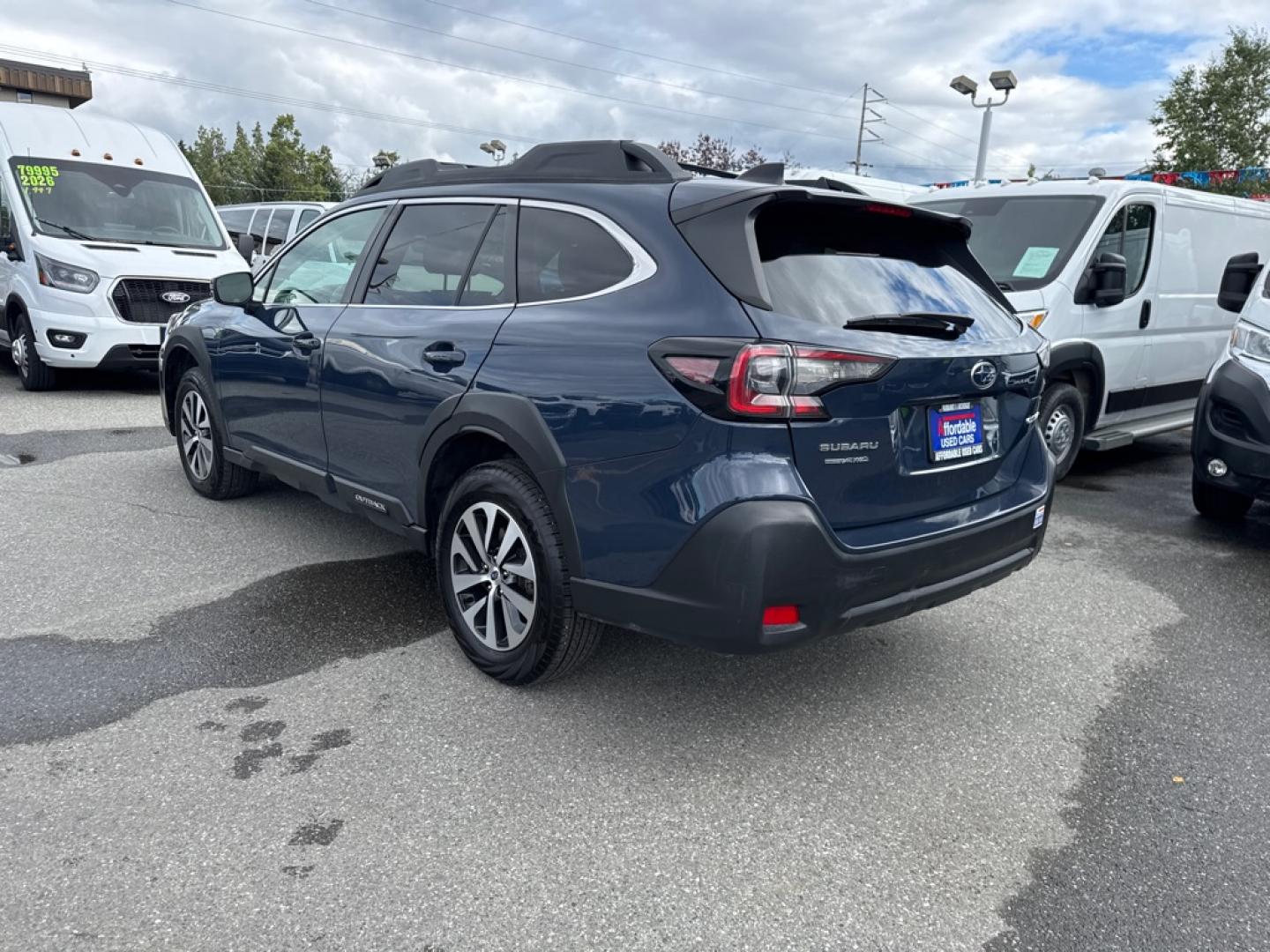 2024 BLUE SUBARU OUTBACK PREMIUM (4S4BTAFC3R3) with an 2.5L engine, Continuously Variable transmission, located at 929 East 8th Ave, Anchorage, AK, 99501, (907) 274-2277, 61.214783, -149.866074- Photo#4
